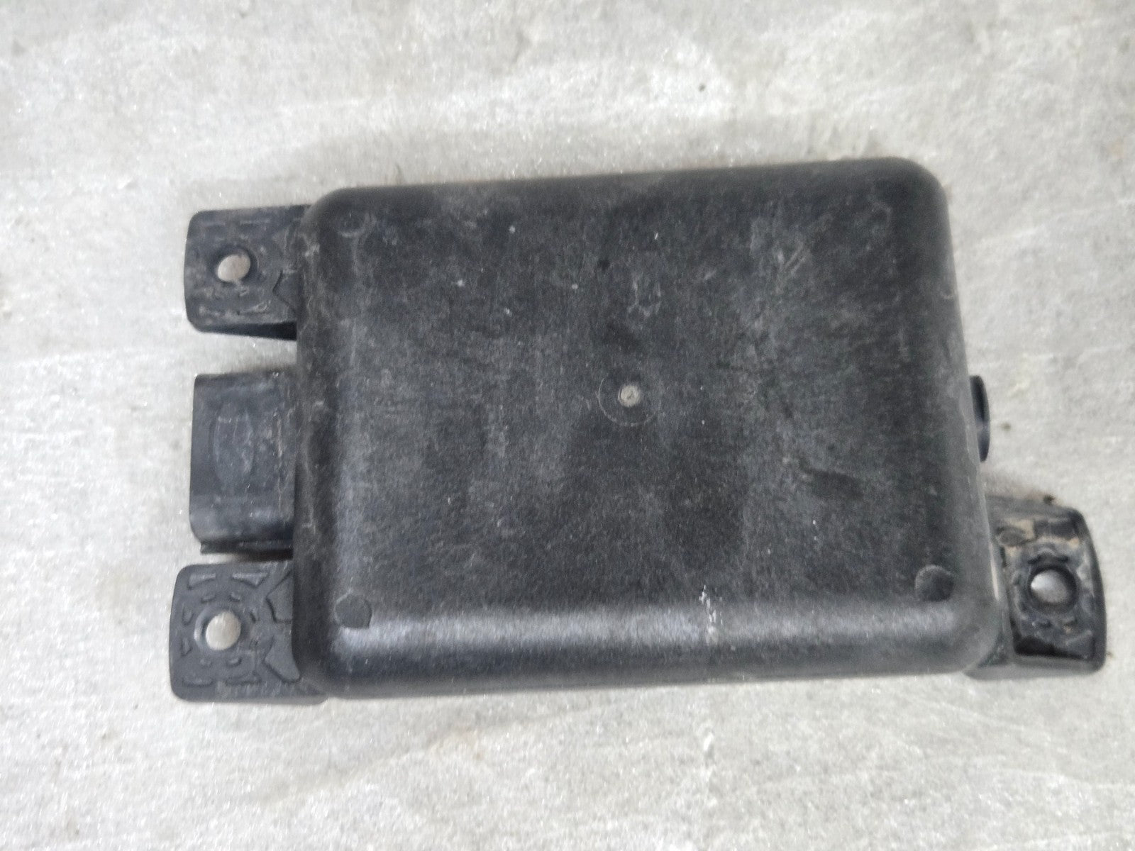 2018-2021 Chevrolet Traverse Rear Left LH Blind Spot Radar Sensor OEM 84042366