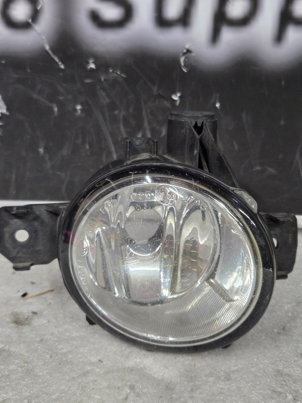 2011 - 2013 BMW X5 E70 FRONT RIGHT PASSENGER SIDE FOG LIGHT LAMP VALEO BLACK OEM