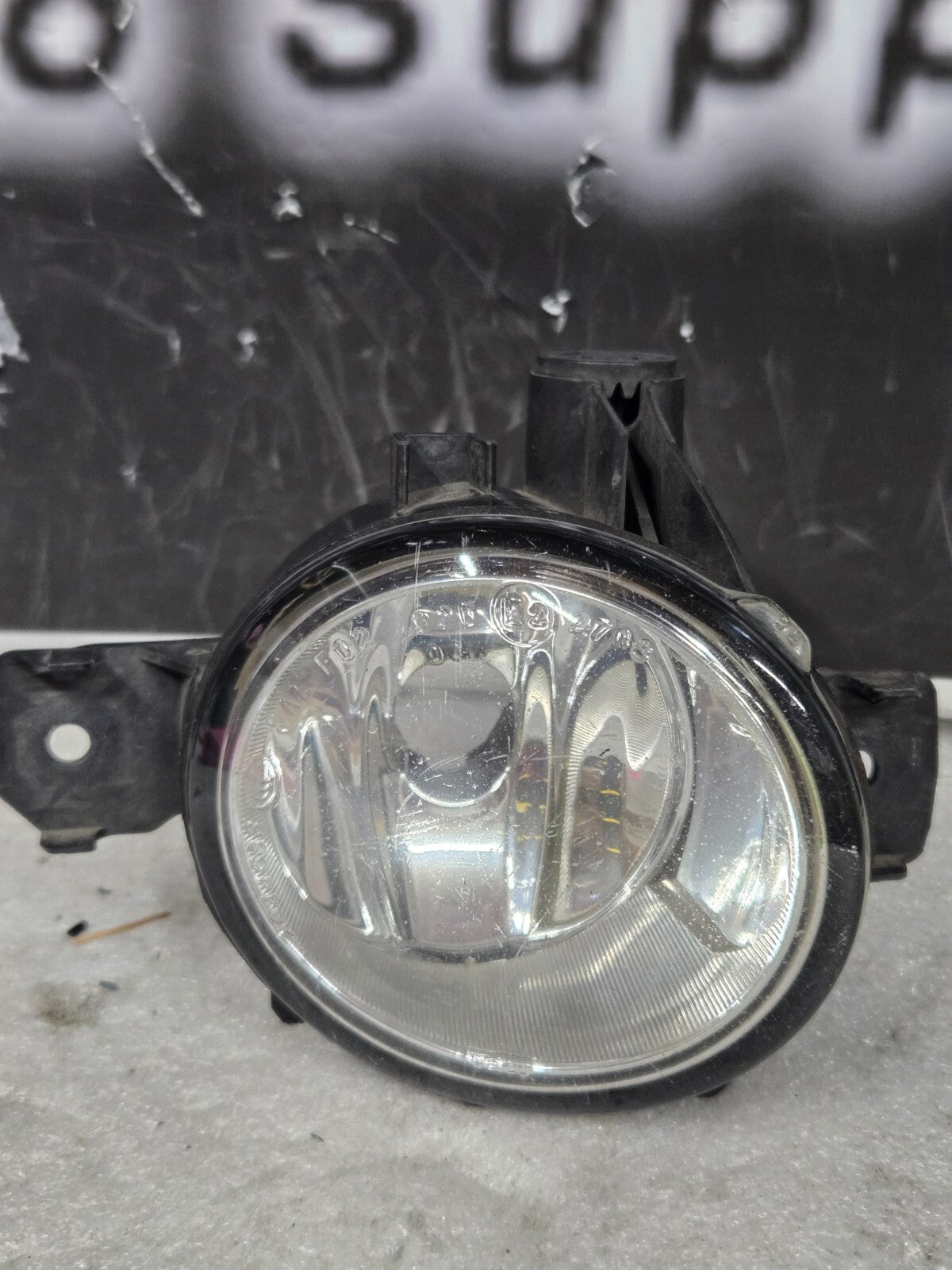2011 - 2013 BMW X5 E70 FRONT RIGHT PASSENGER SIDE FOG LIGHT LAMP VALEO BLACK OEM