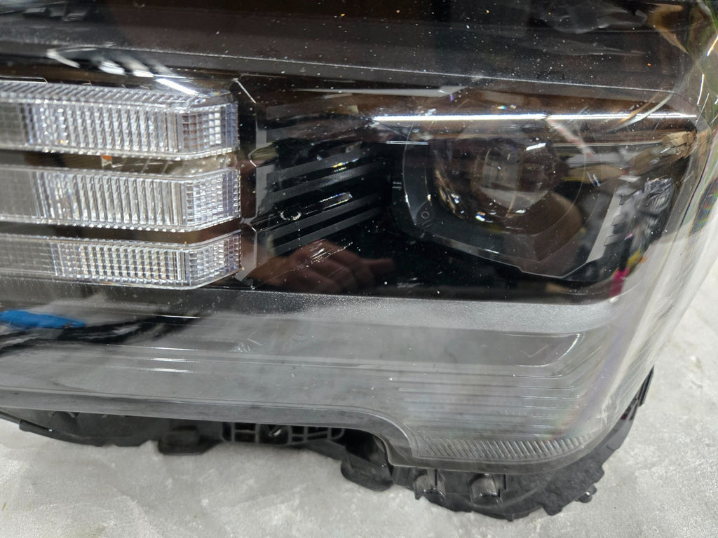 2024 2025 Toyota Tacoma Driver Left LH Full LED Headlight OEM 81150-AK020