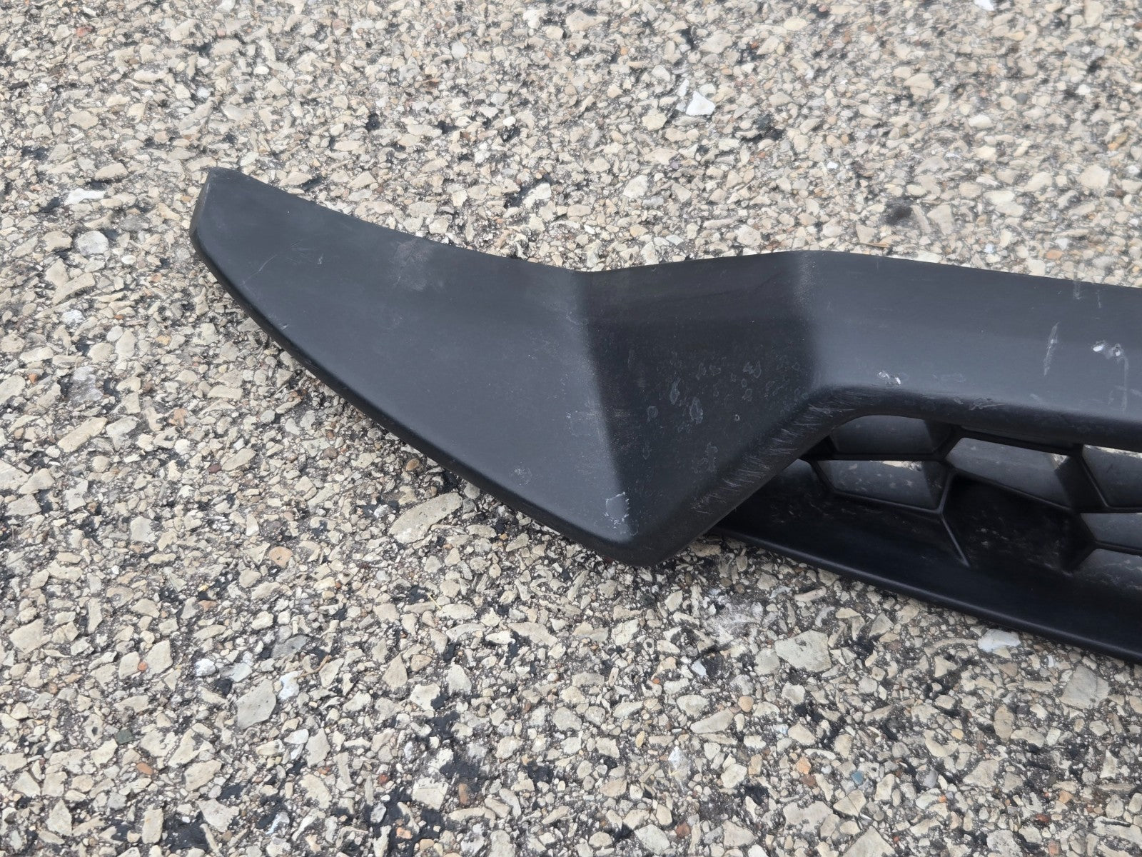 Lamborghini Huracan LP610 Rear Bumper Upper Metal Grille Mesh 4T0807684 OEM