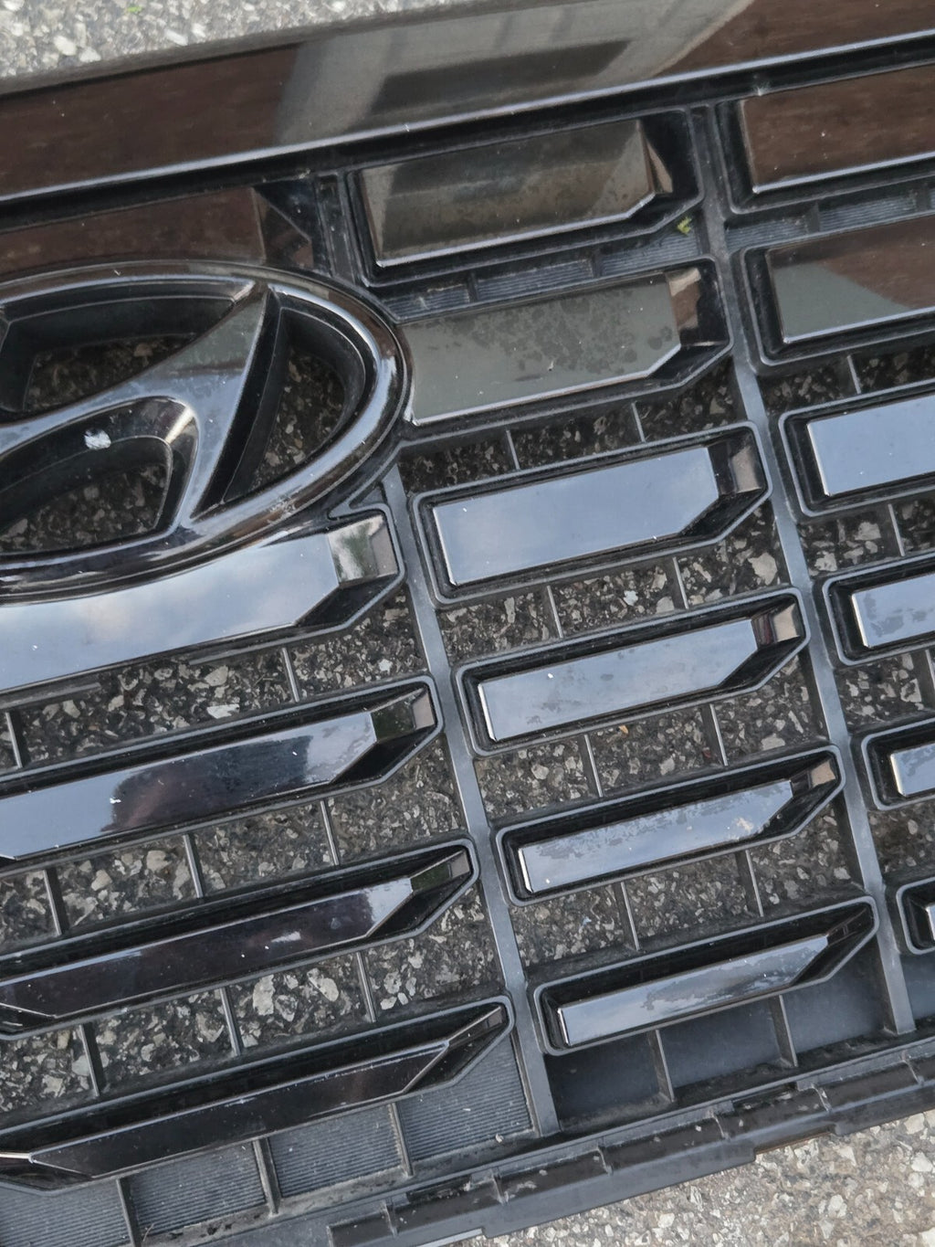 2023 2024 HYUNDAI PALISADE GRILLE OEM FRONT CENTER GRILL W/O CAMERA 86599-S8CB0