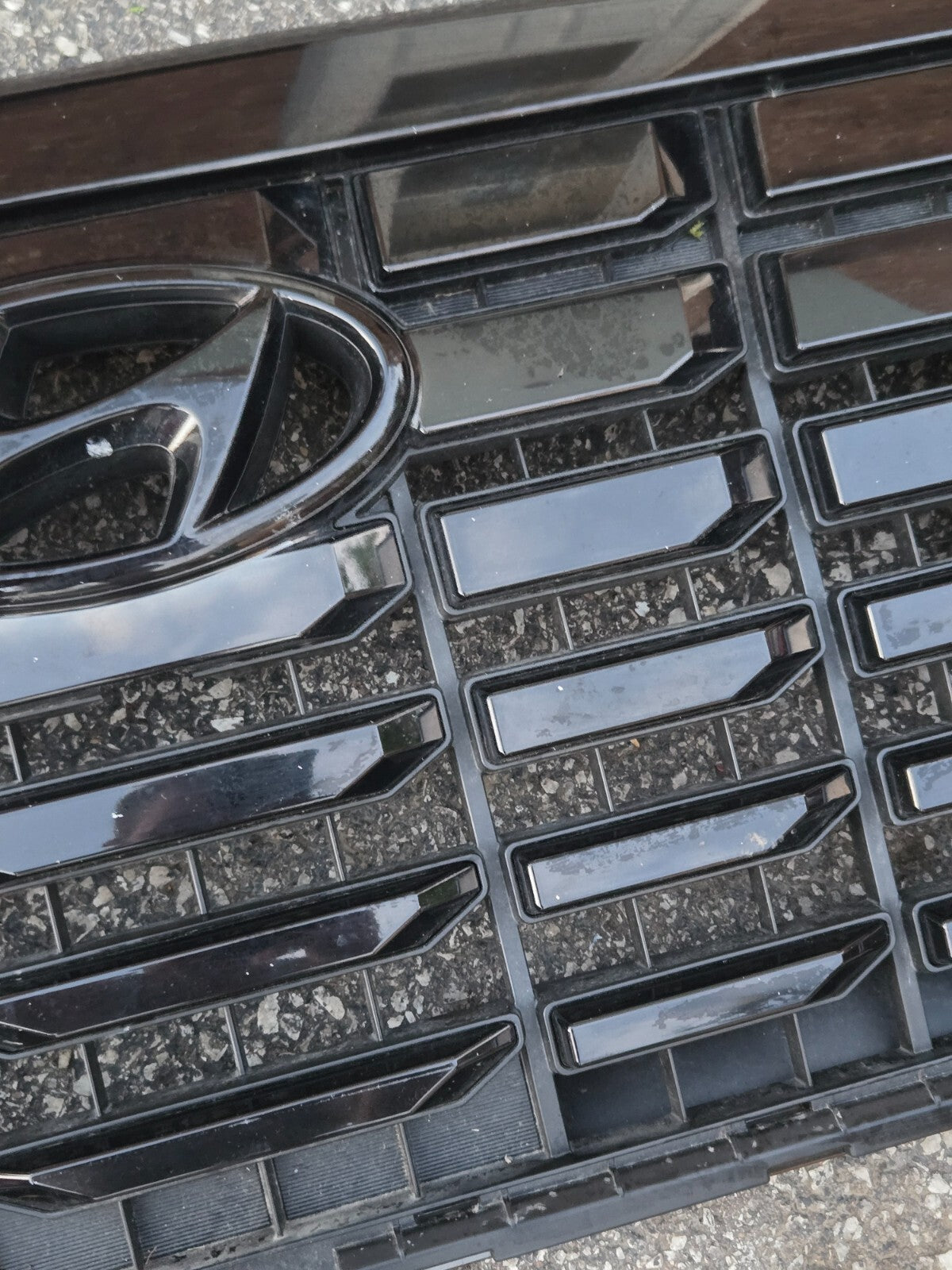 2023 2024 HYUNDAI PALISADE GRILLE OEM FRONT CENTER GRILL W/O CAMERA 86599-S8CB0