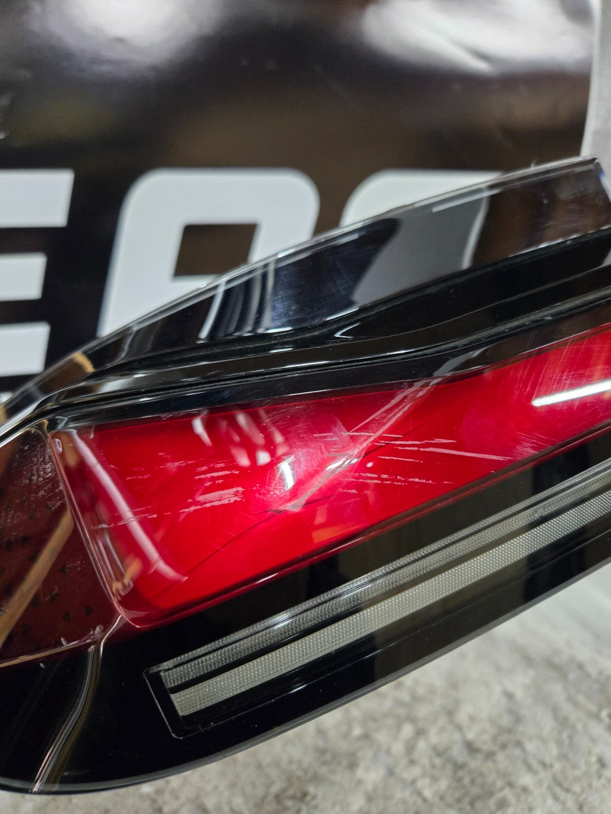 2023 2024 BMW i7 TAIL LIGHT LEFT LH DRIVER H35A3CD4105 OEM