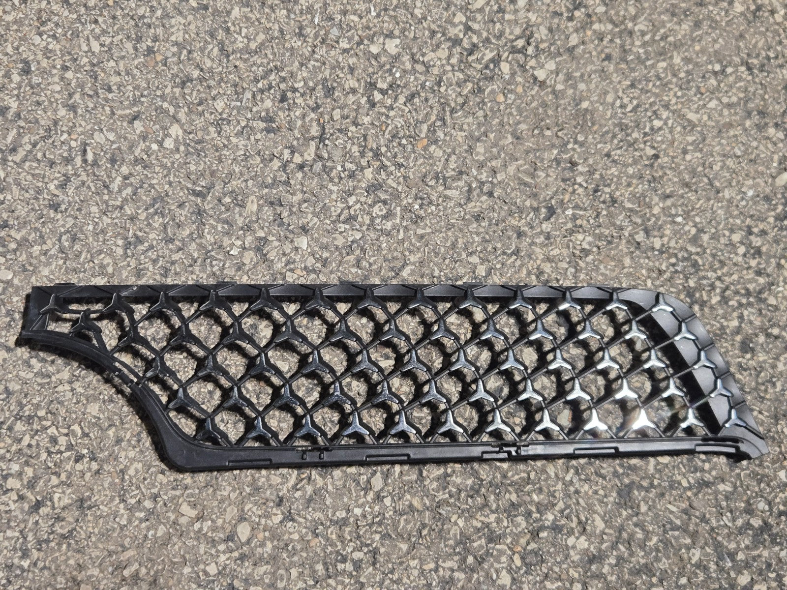 2020-2026 Mercedes-Benz GLE Protective Grille A1678883201 OEM LH