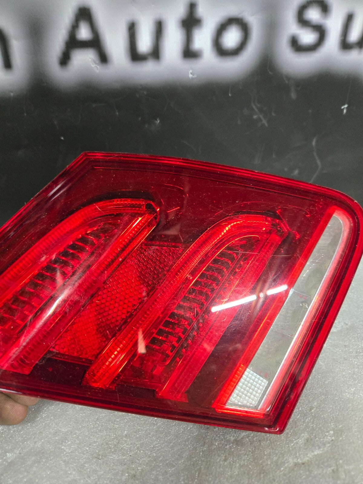 2014-2016 MERCEDES E CLASS W212 - REAR LEFT INNER TAILLIGHT LAMP OEM A2129062757