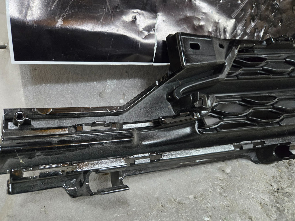 2015-2017 Acura TLX Lower Grille RIGHT RH 71102-TZ3-A20 OEM