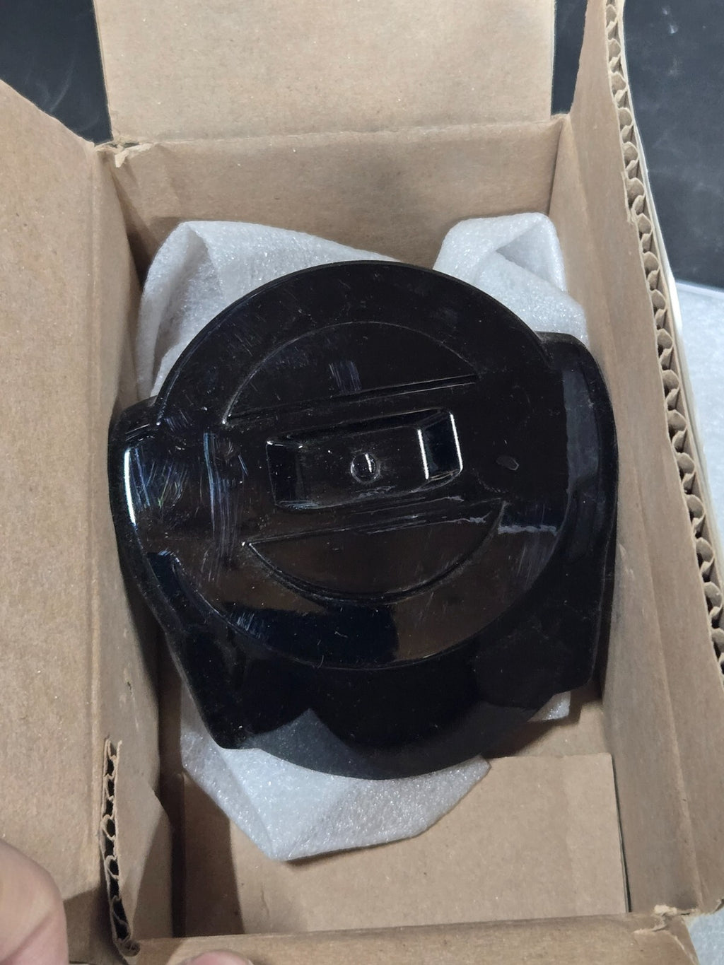 Genuine Nissan Bracket-Emblem Support 90888-5R00A OEM