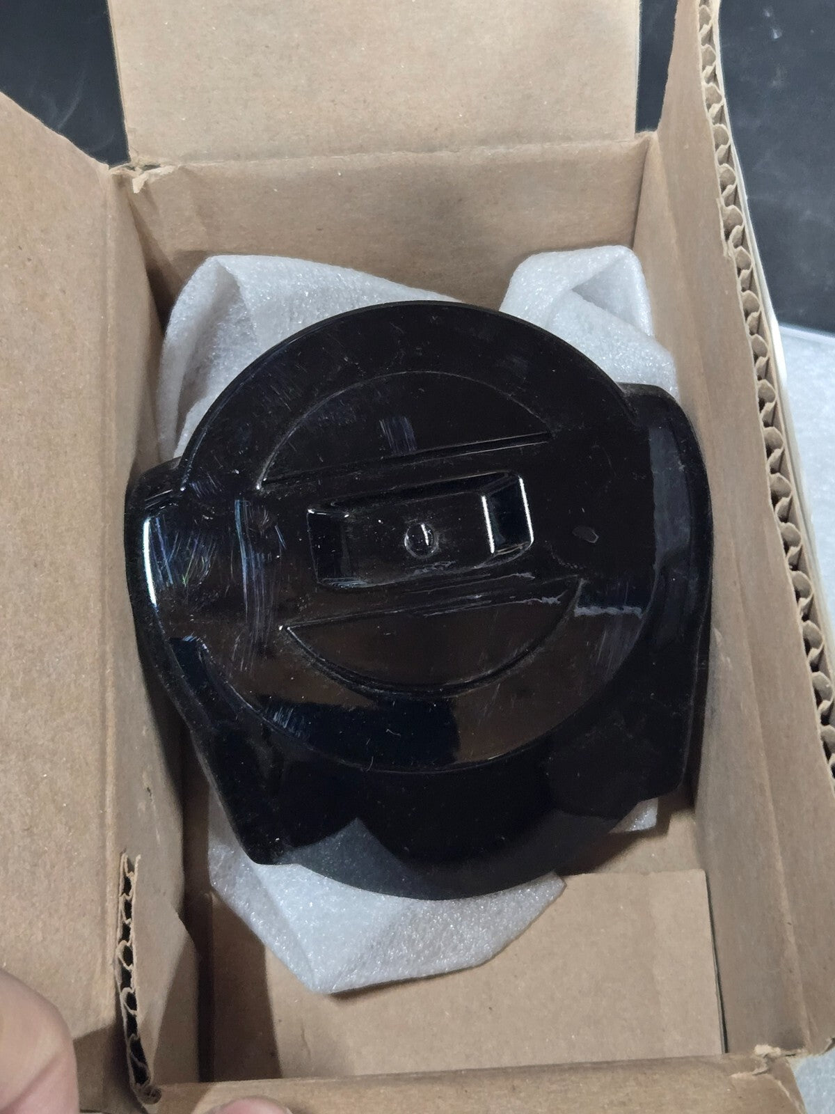 Genuine Nissan Bracket-Emblem Support 90888-5R00A OEM