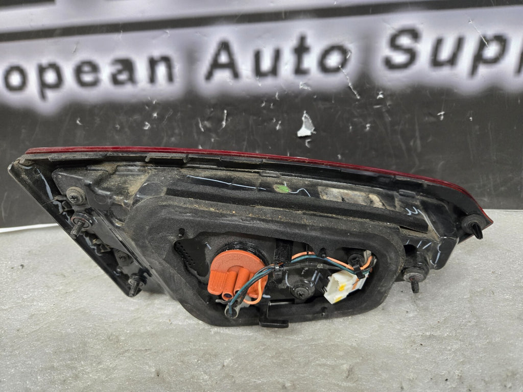 2017 2018 Kia Forte Halogen Tail Light Inner Right RH Passenger OEM 92404-B0