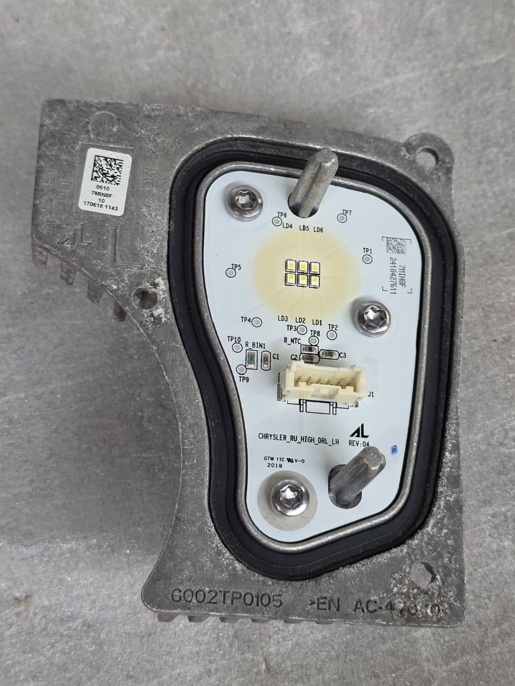 2017-2020 Chrysler Pacifica Left LH Light Diode Computer Control Unit Module OEM