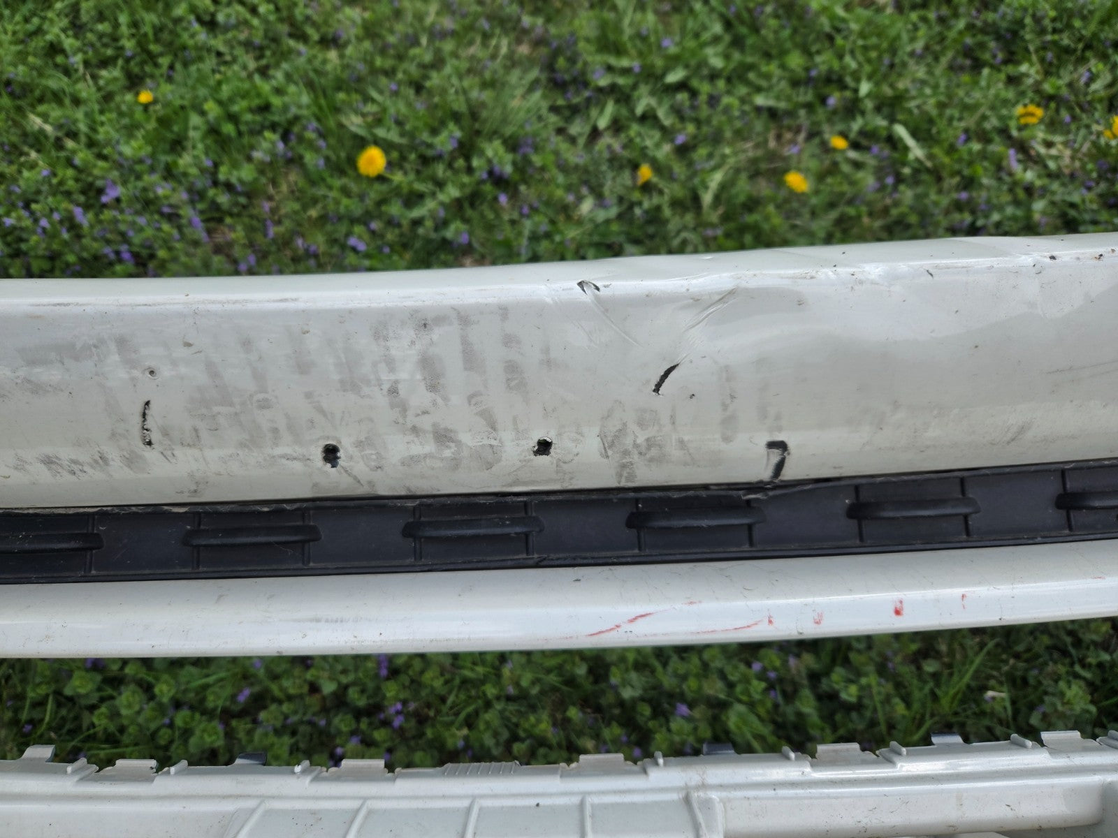 2017 2018 2019 2020 Maserati Levante Front Bumper Cover OEM 670035298