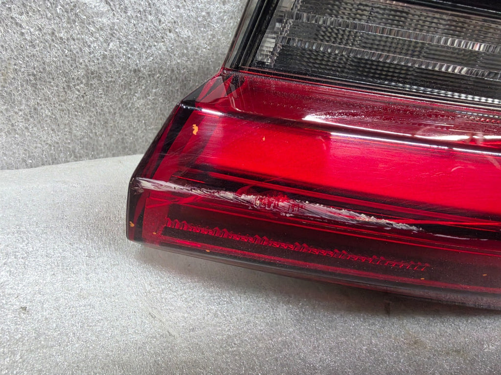2019-2022 BMW 330I G20 REAR RIGHT QUARTER OUTER TAIL LIGHT LED OEM 63217420452