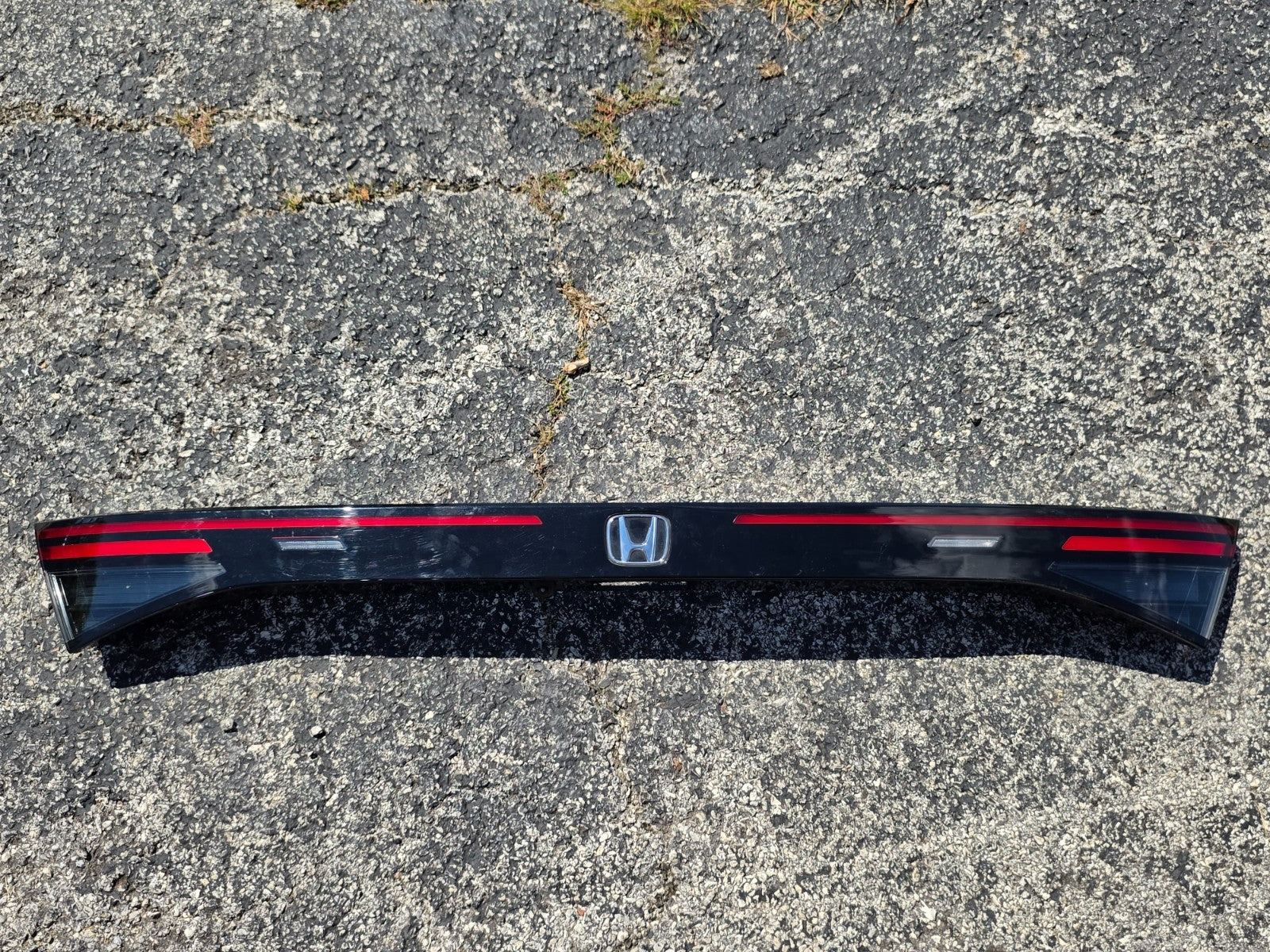 2023-2026 Honda Accord LED Center Trunk Tail Light Brake Light Bar OEM w/ Camera