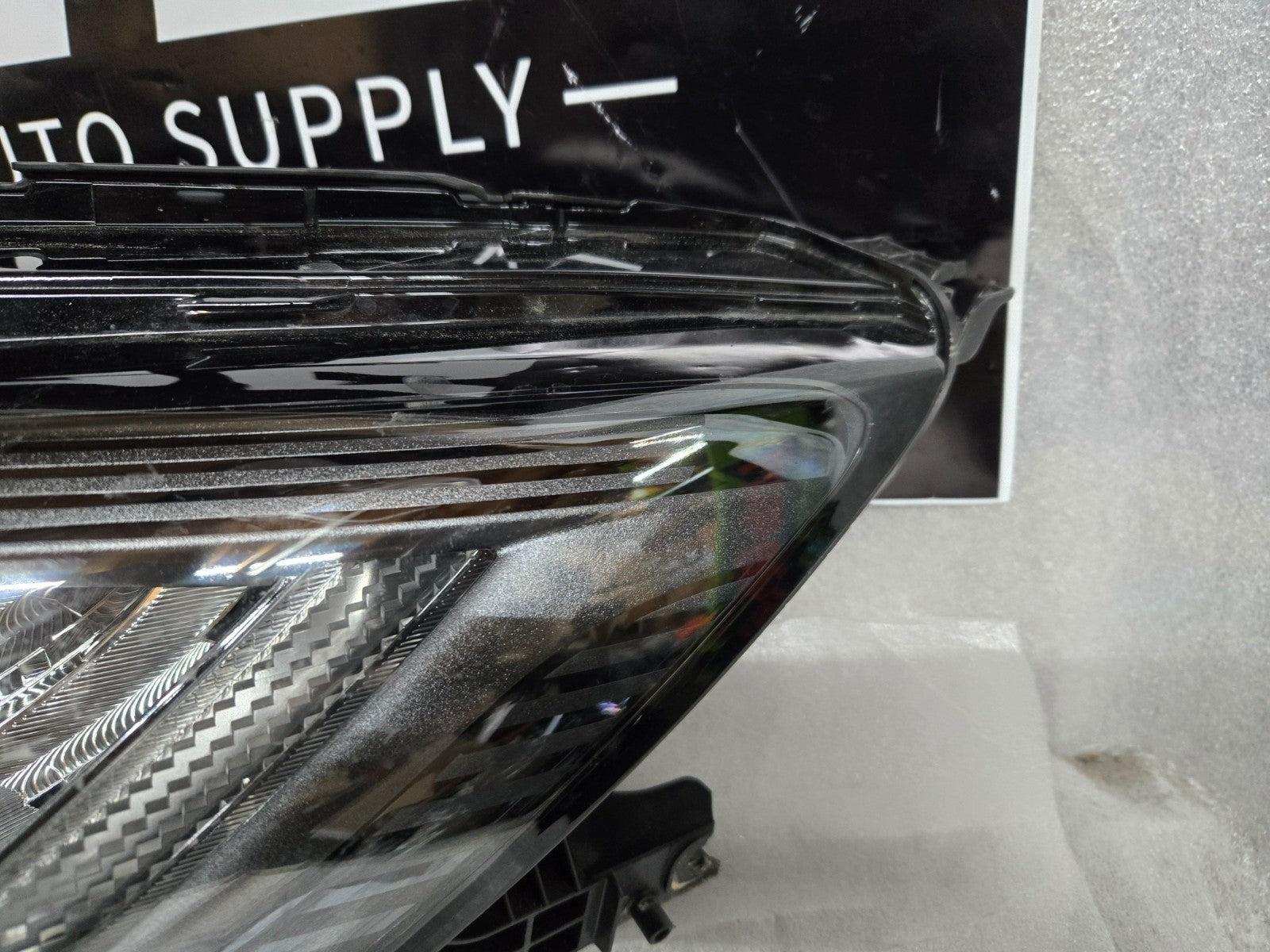 2020-2025 LINCOLN CORSAIR REFLECTOR LED HEADLIGHT LEFT LH DRIVER SIDE OEM