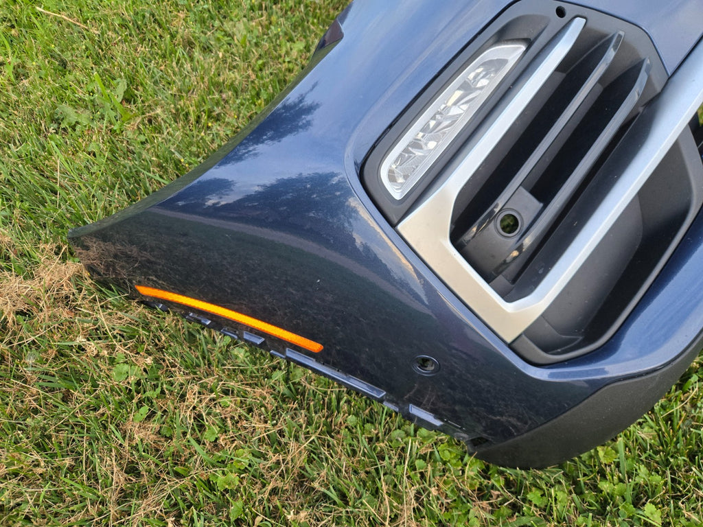 2019-2023 BMW X5 G05 FRONT BUMPER COVER 5111-7421791 OEM *NEAR COMPLETE