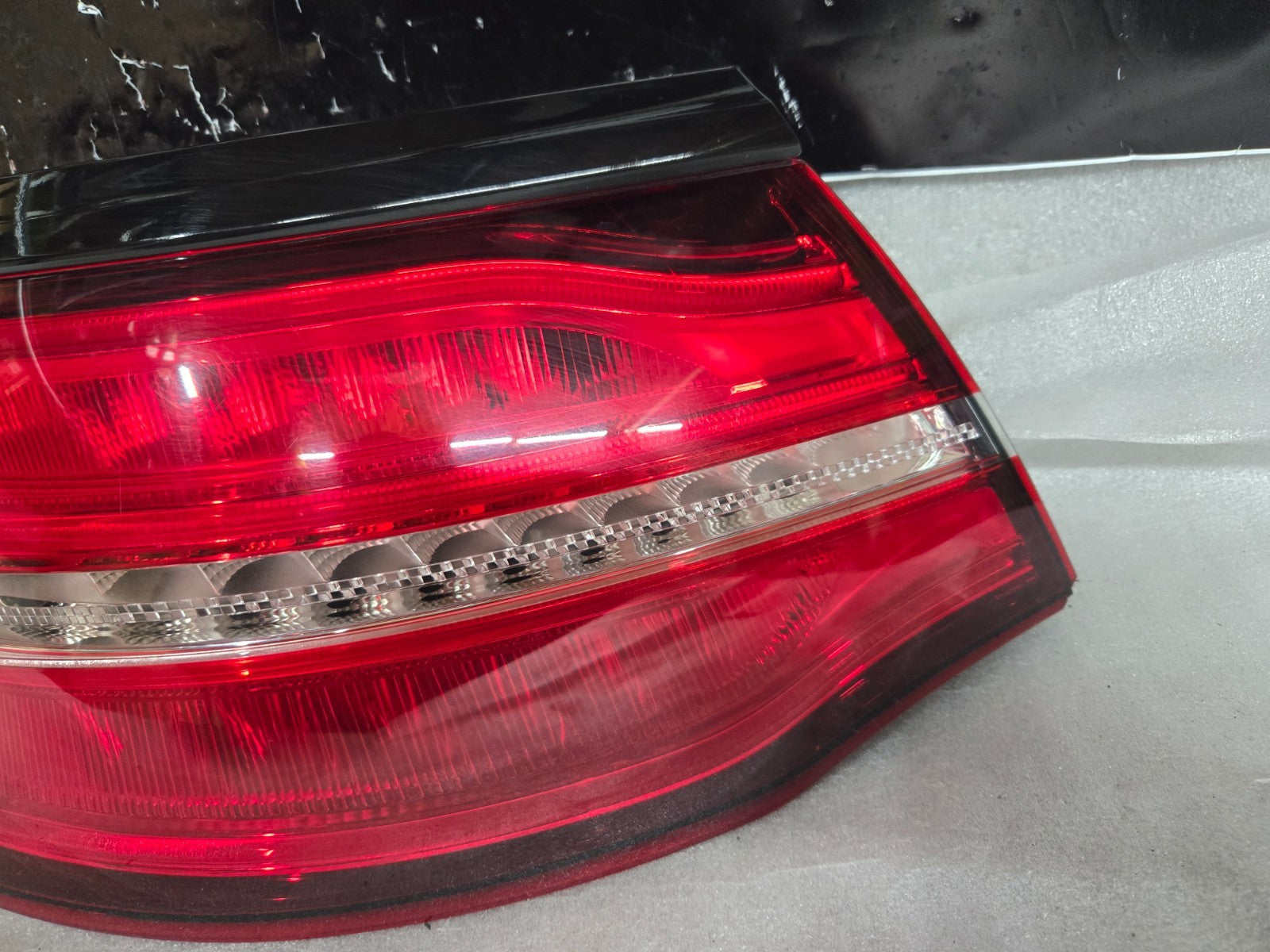 2017- 2020 MERCEDES GLC X253 COUPE REAR LEFT OUTER TAILLIGHT TAIL LIGHT LAMP OEM