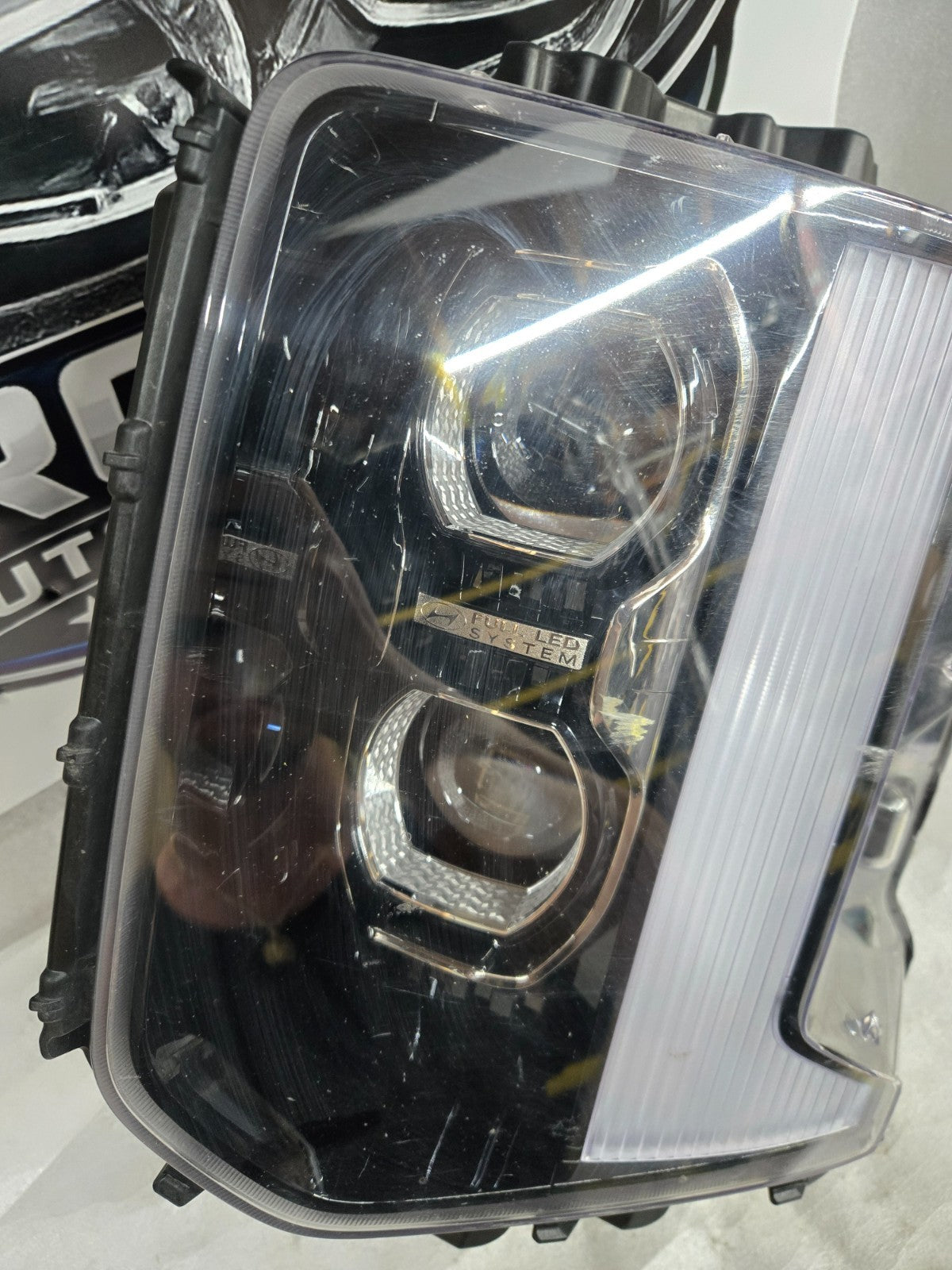 2023 2024 2025 Hyundai Palisade Headlight Left LH Driver OEM LED 92101-S8620