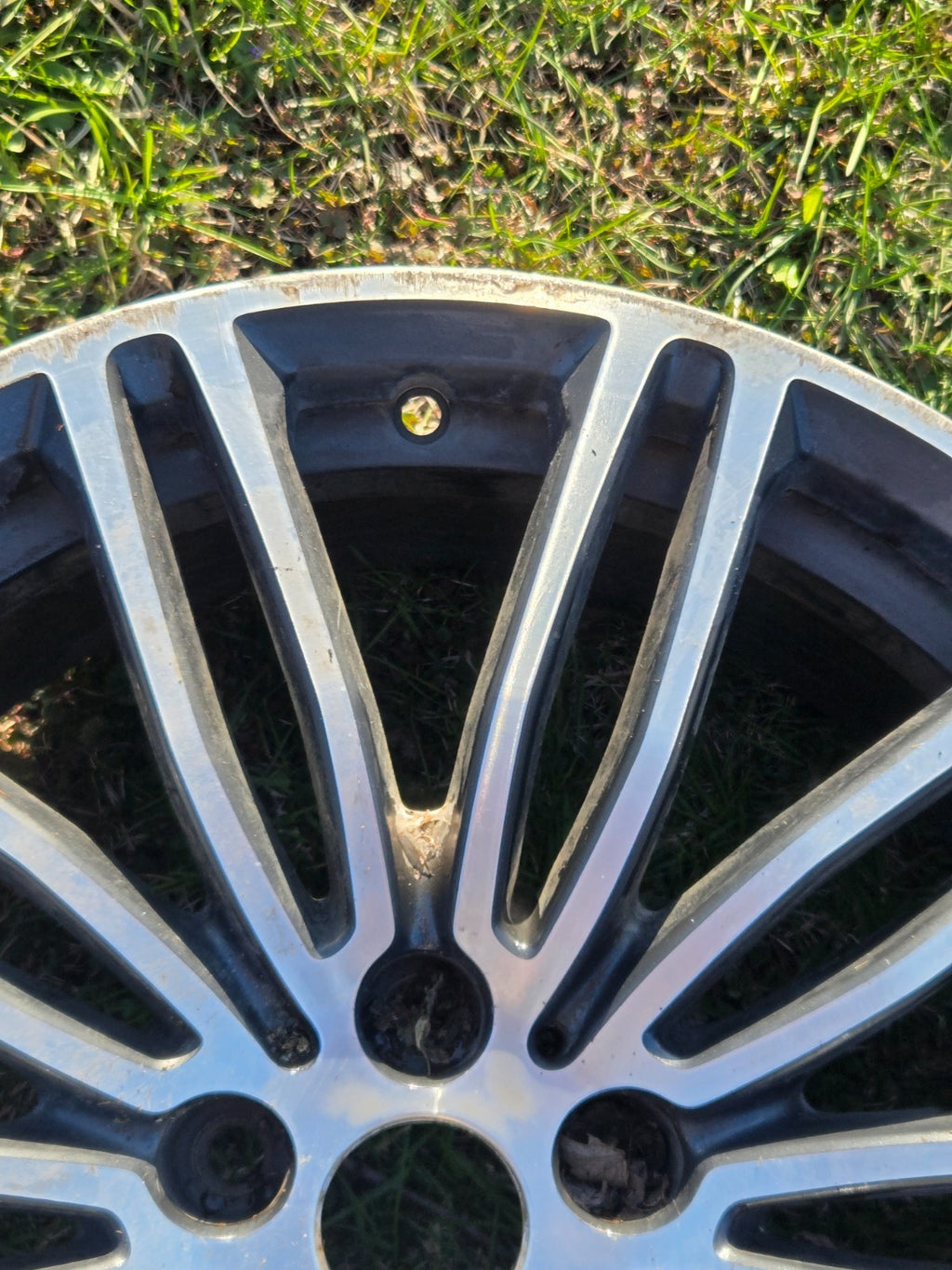 (1) BMW 530 540i 2017 2018 2019 2020 2021 19" FACTORY ORIGINAL WHEEL RIM 7856925