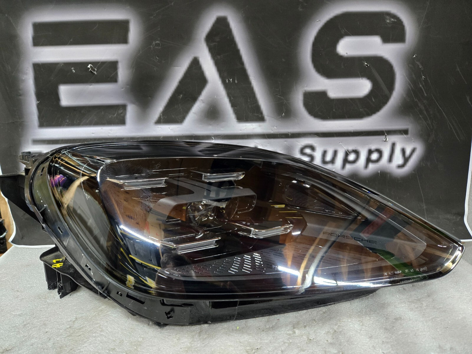 2024 2025 Porsche Cayenne Right RH Passenger Side LED Headlight OEM 9Y0941082M
