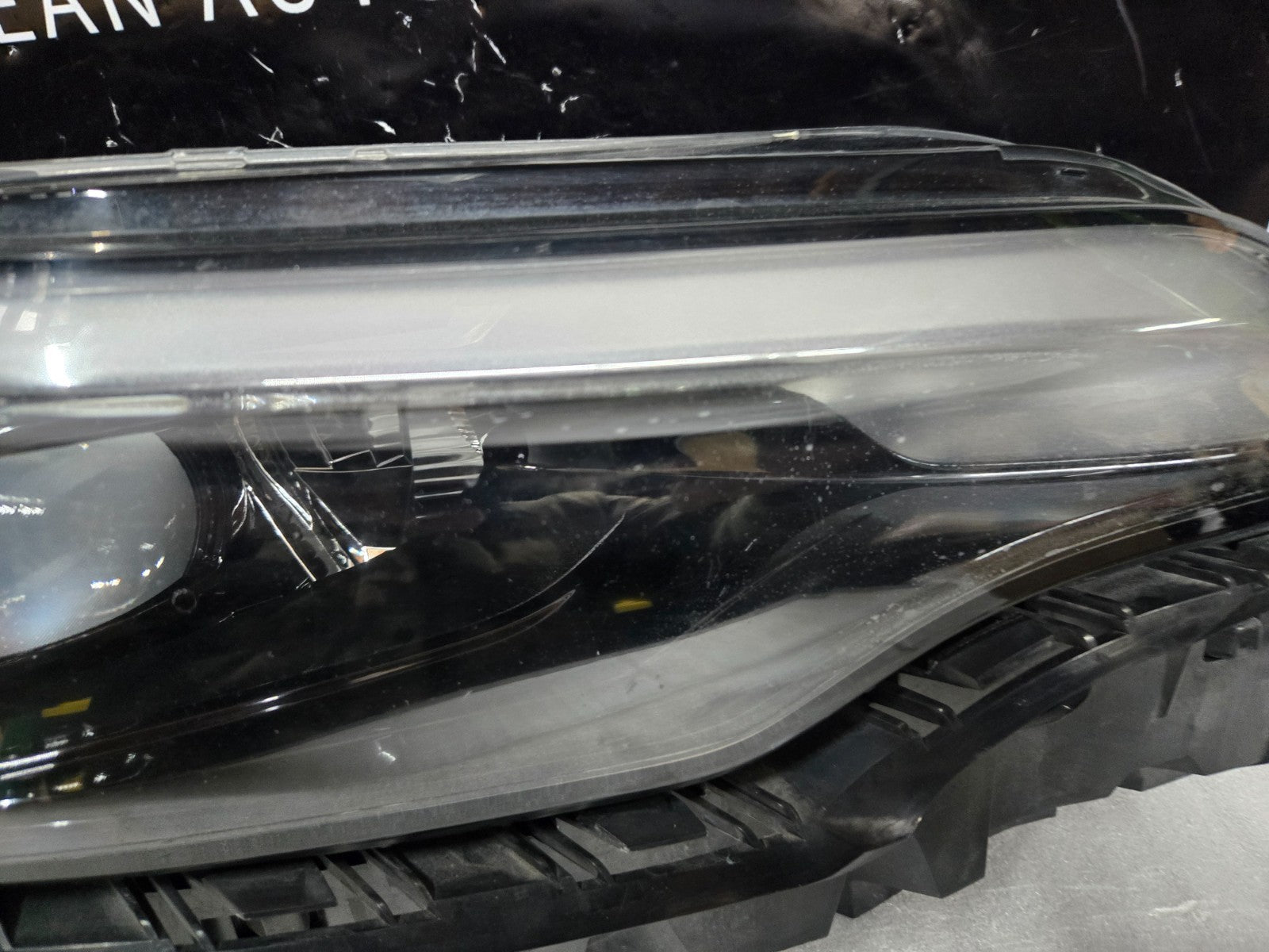 2019–2023 JEEP CHEROKEE RIGHT RH PASSENGER SIDE LED HEADLIGHT OEM P68275944AG