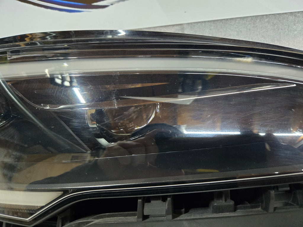 2022-2024 Tesla Model S Plaid Right RH Passenger LED Headlight OEM 1563714-95-C
