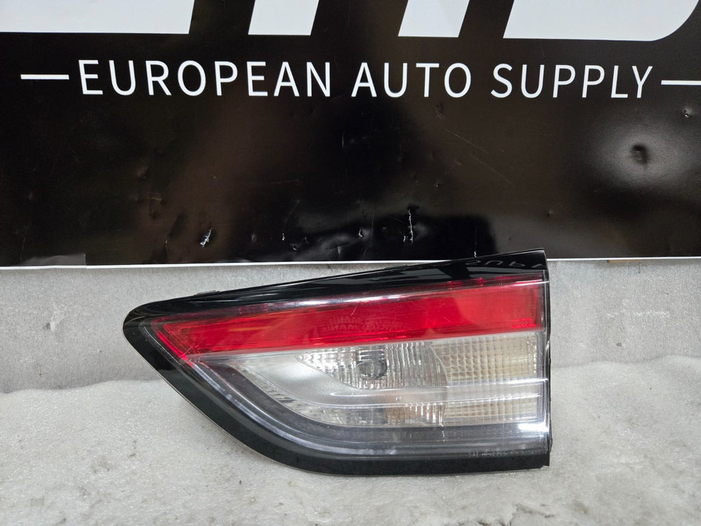 2019-2021 FORD ESCAPE REAR Right Passenger TAIL LIGHT LAMP OEM LJ6B-13A602-AL