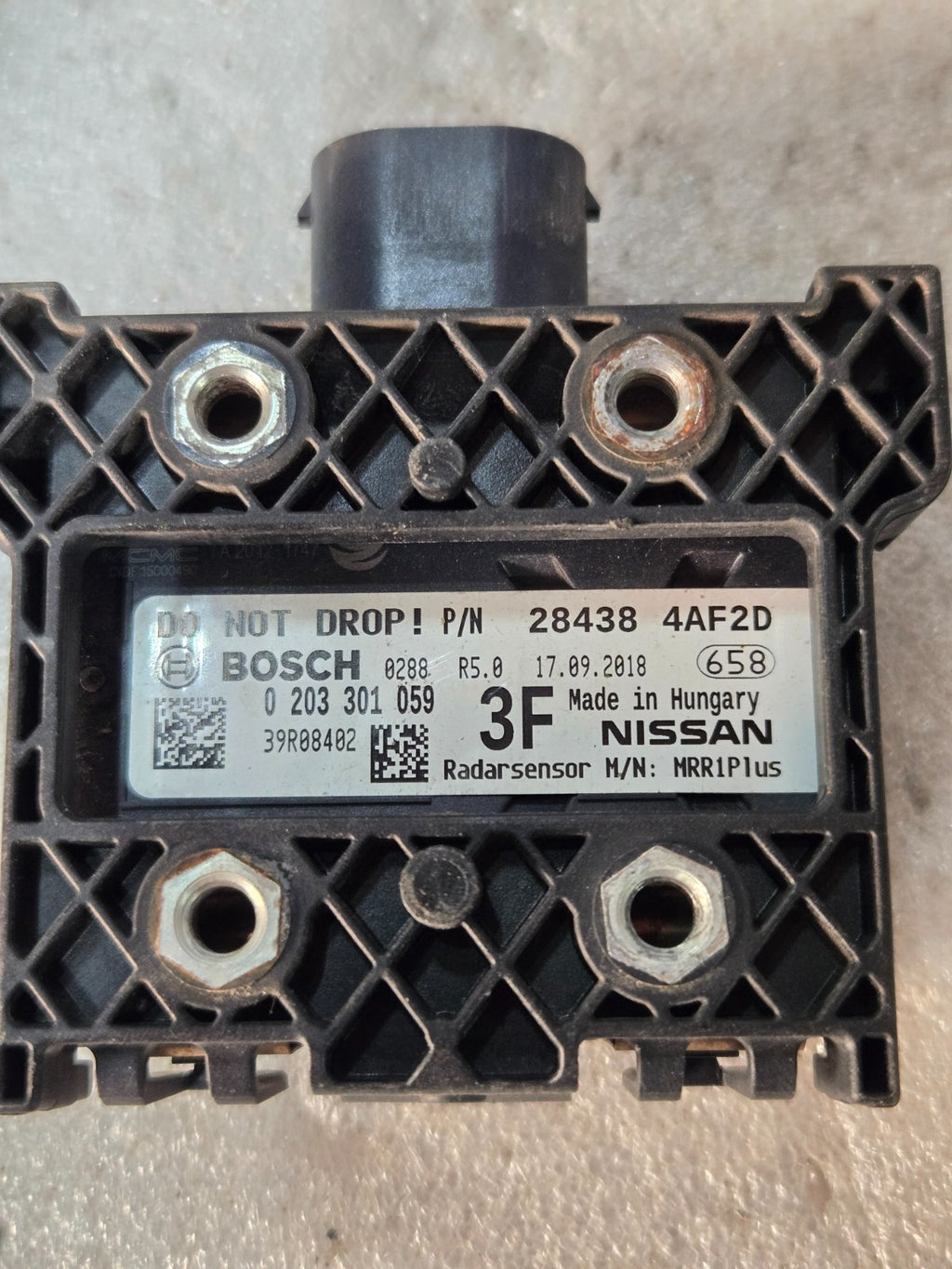 2017-2019 Nissan Sentra Cruise Control Distance Sensor OEM 28438-4AF2D 3F