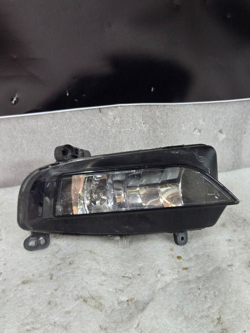 2013-2016 AUDI A4 S4 Right RH Passenger Side Fog Light Assembly 8K0941700C OEM