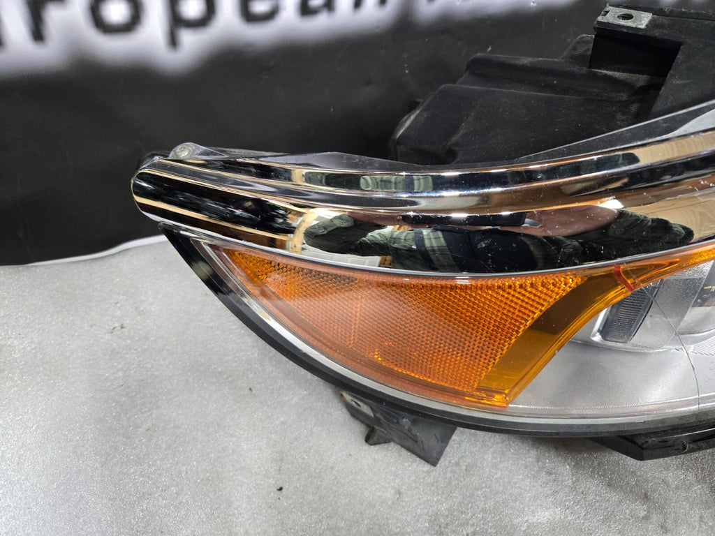 2011-2014 Ford Edge RH Passenger Right Side Halogen Headlight BT43-13005-AE OEM