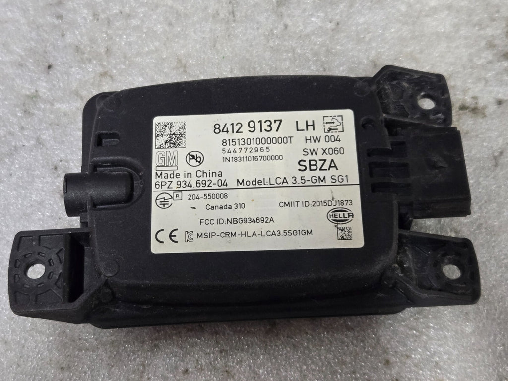 2018 - 2021 Chevrolet Equinox Blind Spot Sensor Left LH Driver Side 84129137 OEM