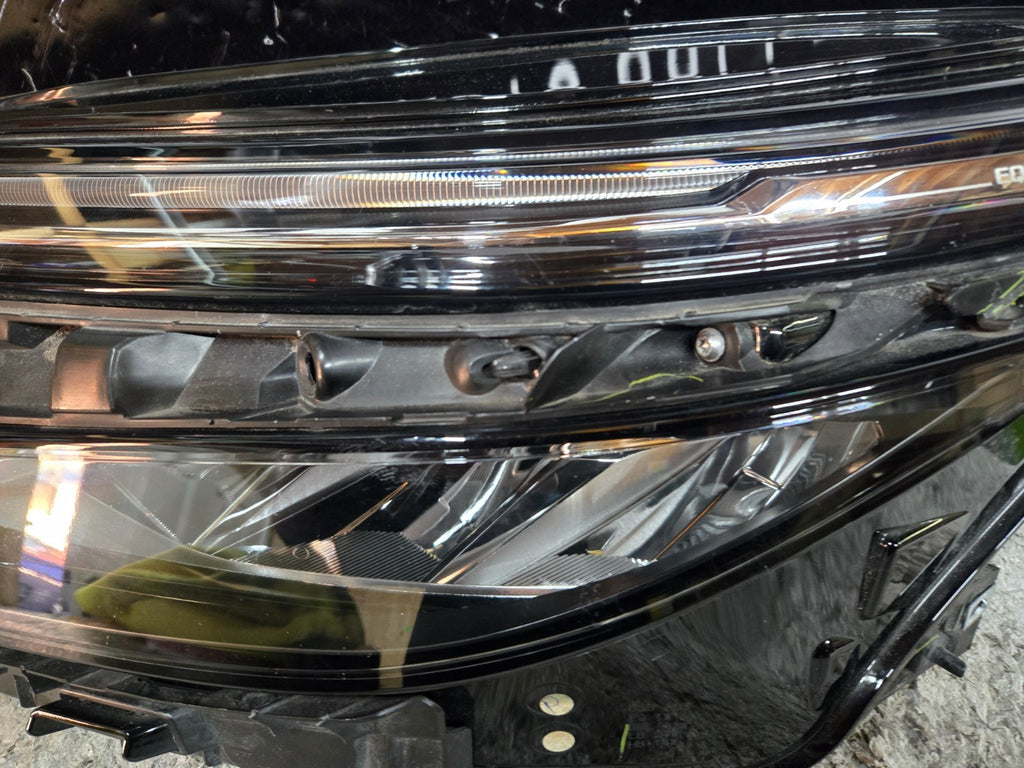 2022-2024 CHEVROLET EQUINOX LED HEADLIGHT OEM LH DRIVER SIDE REFLECTOR 85538064