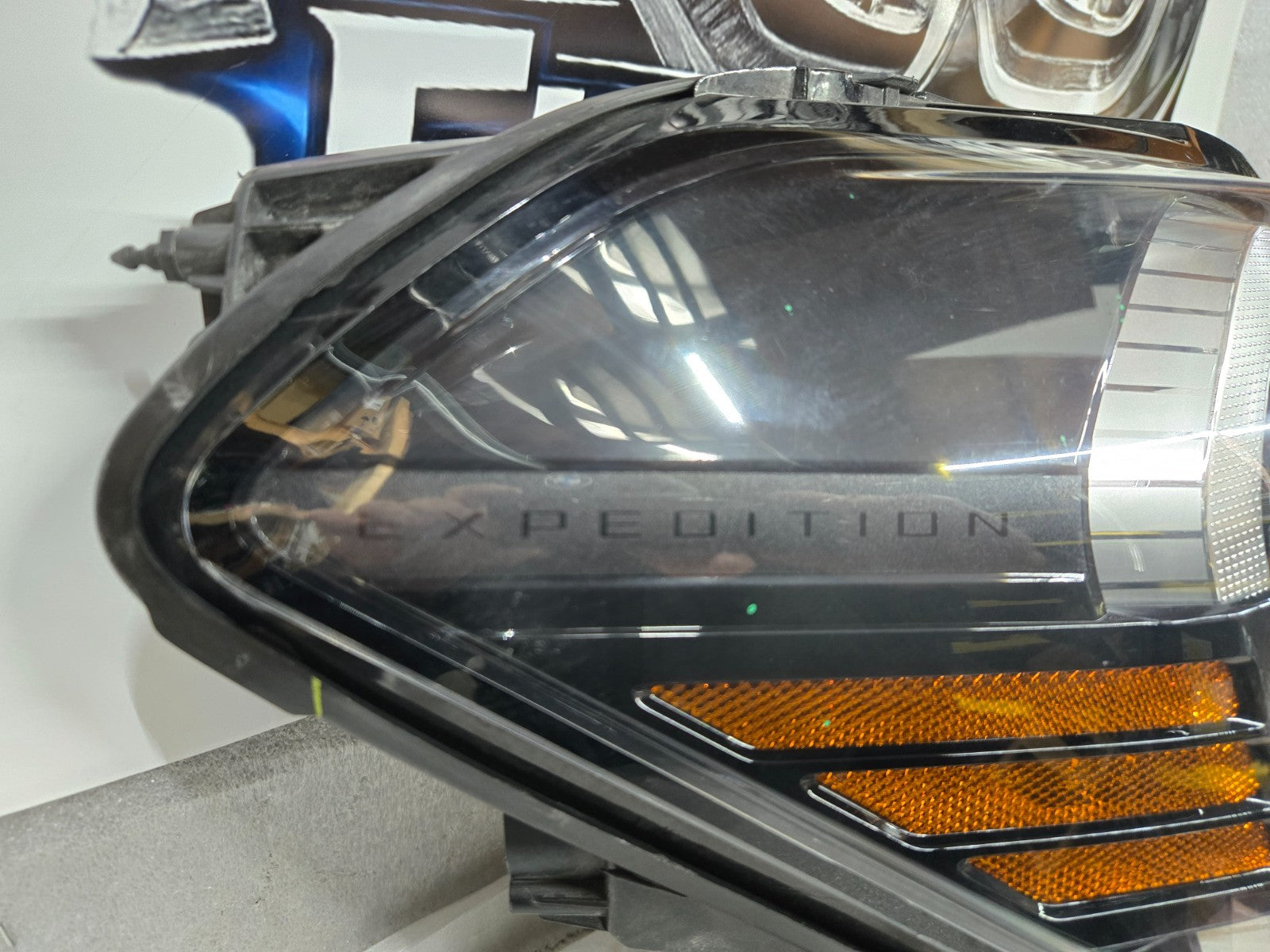 2022-2024 FORD EXPEDITION RIGHT BLACK LED  W/DRL HEADLIGHT OEM NL1B-13E014-CN