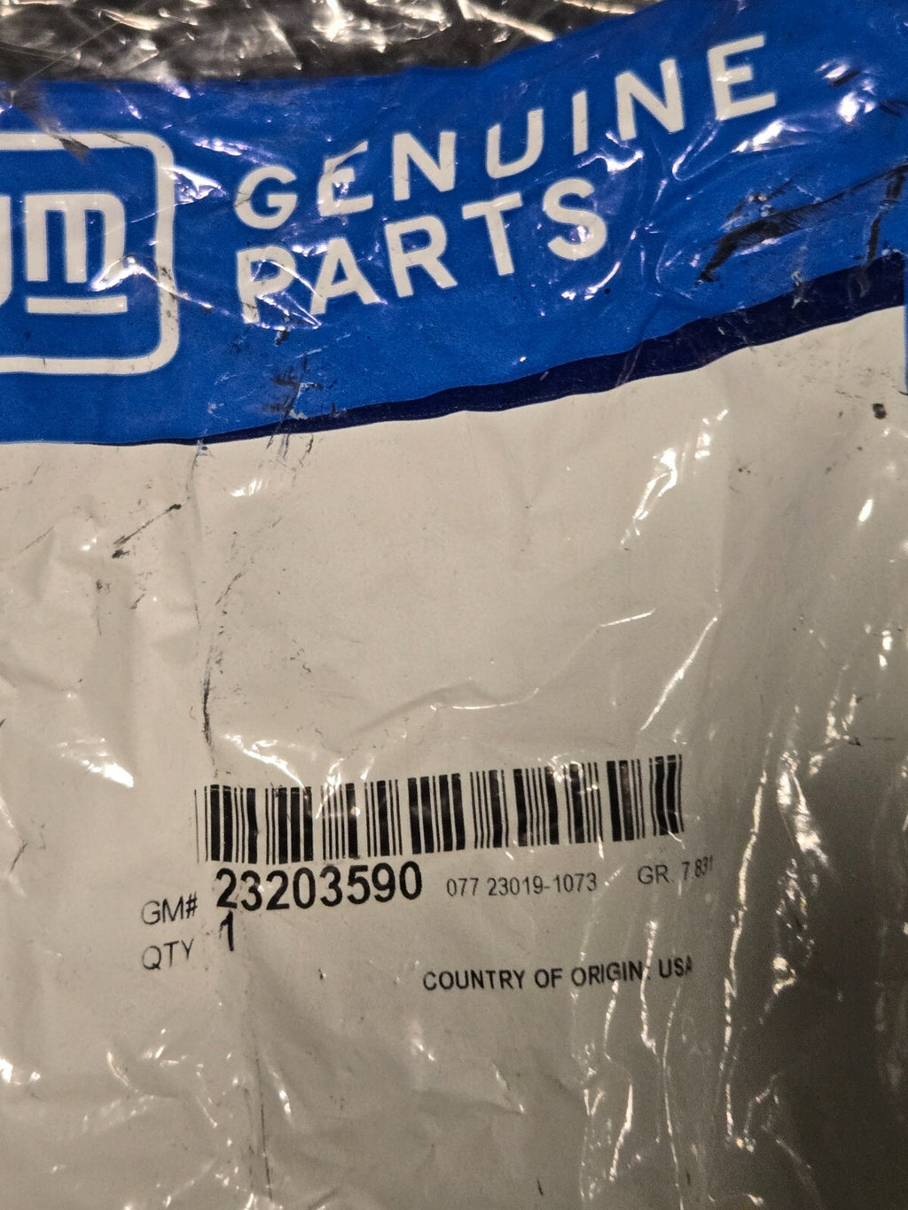 NEW GM OEM 15-18 CADILLAC ATS FRONT BUMPER- SIDE BRACKET RIGHT GMC 23203590