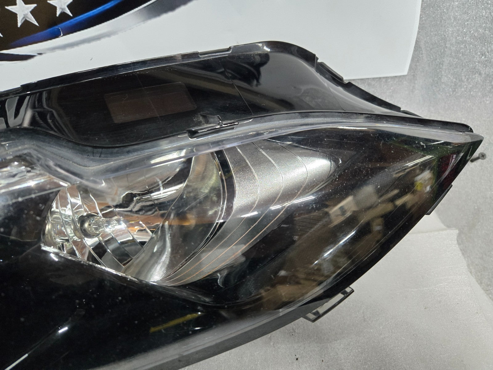 2019-2021 Chevrolet Malibu Right RH Passenger Halogen Headlight OEM 84680166