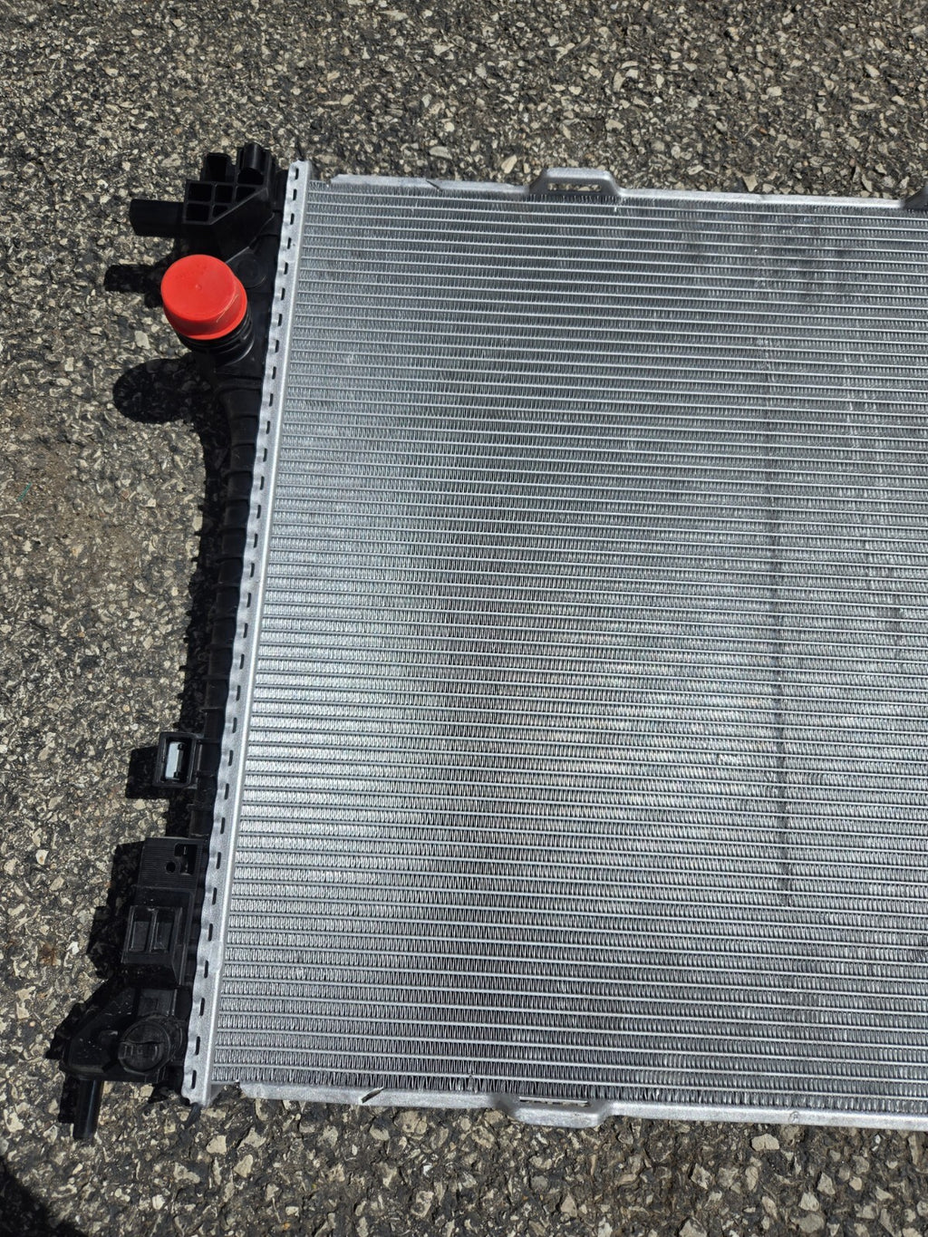 2017 - 2025 ALFA ROMEO GIULIA 2.0L ENGINE COOLANT COOLING RADIATOR OEM 50563151