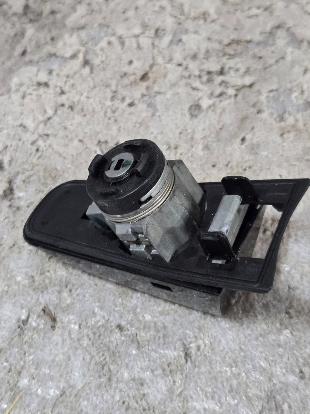2019 RANGE ROVER SPORT DISCOVERY L494 FRONT DOOR LOCK BARREL 30784963 OEM