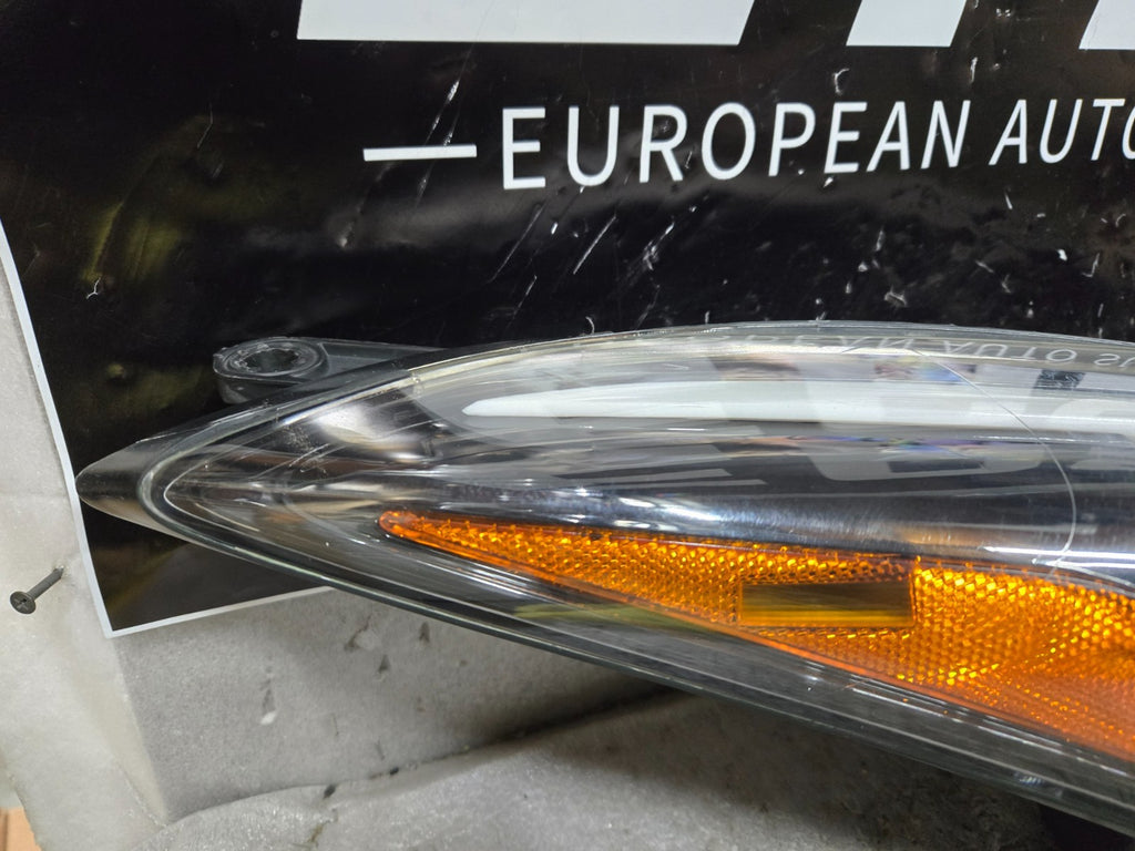 2011 2012 2013 Hyundai Elantra RH Right Passenger Halogen Headlight OEM 92102-3Y