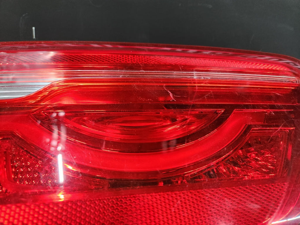 2017-2019 JAGUAR XE LEFT DRIVER REAR LIFTGATE INNER TAILLIGHT LAMP OEM 197339