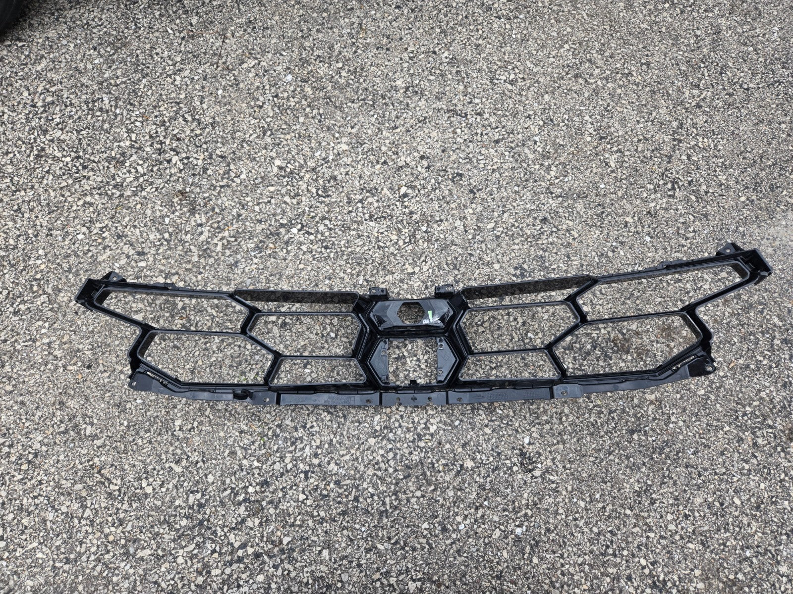 LAMBORGHINI URUS PERFORMANTE 4ML807639A FRONT CENTRE GRILL GRILLE COVER BUMPER