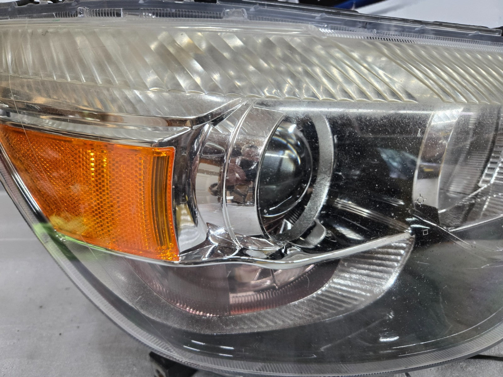 2011-2019 Mitsubishi Outlander Sport Right RH Xenon HID Headlight OEM