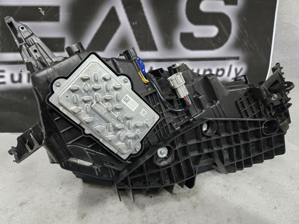 2021 2022 2023 2024 Nissan Armada Headlight LED LH Left Driver OEM 26060-6JL1A