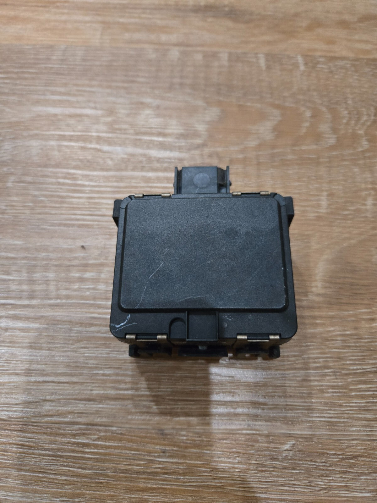 2016-2019 NISSAN SENTRA CRUISE CONTROL DISTANCE SENSOR OEM 28438-5UD0A
