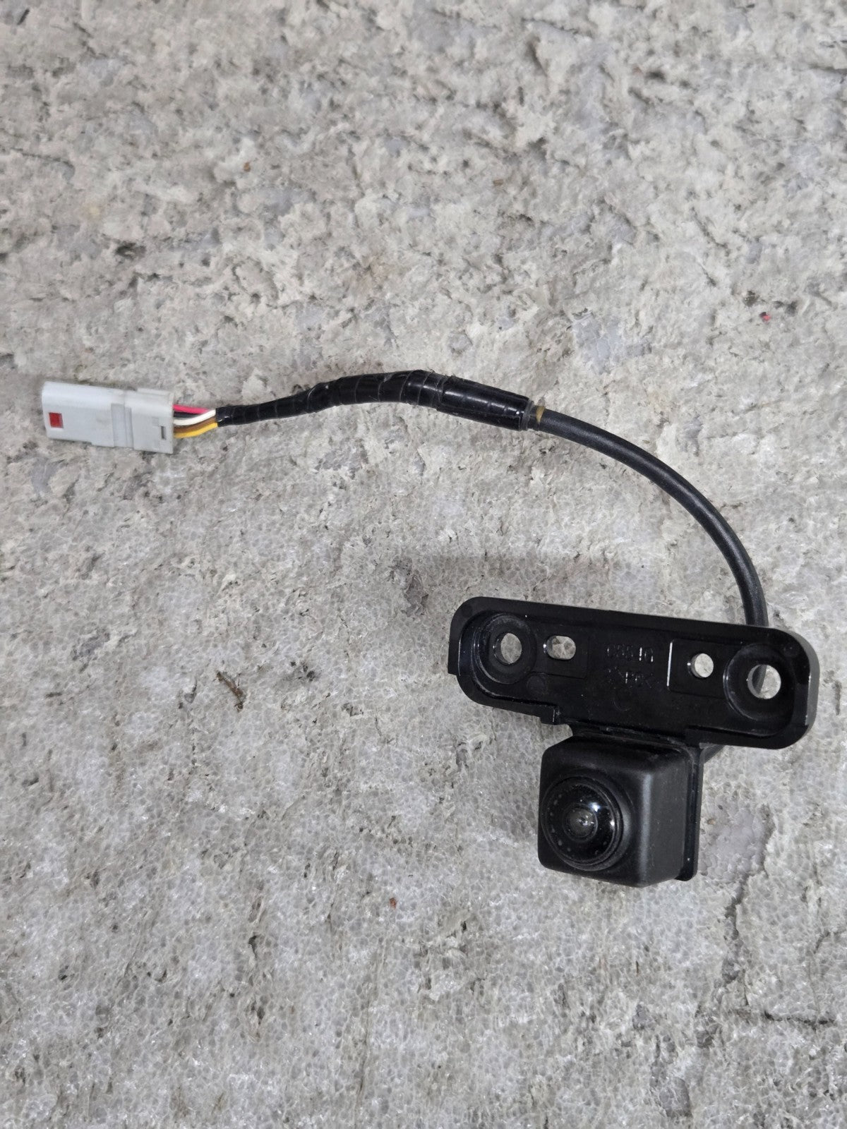 2019 - 2020 Cadillac Escalade Tailgate Camera 23402538 OEM
