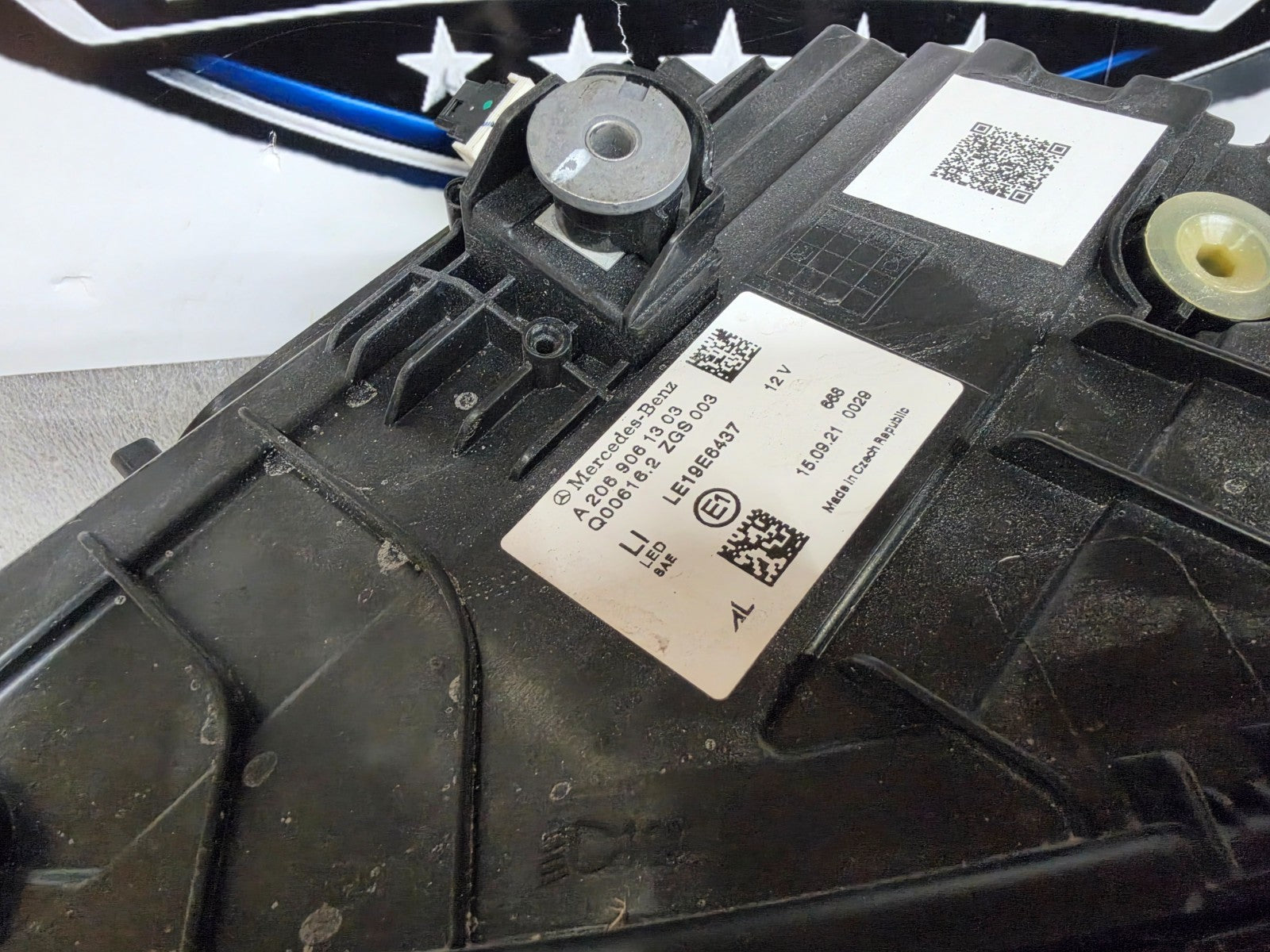 2022-25 MERCEDES W206 C-CLASS C300 LEFT LH DRIVER LED HEADLIGHT OEM A2069061303