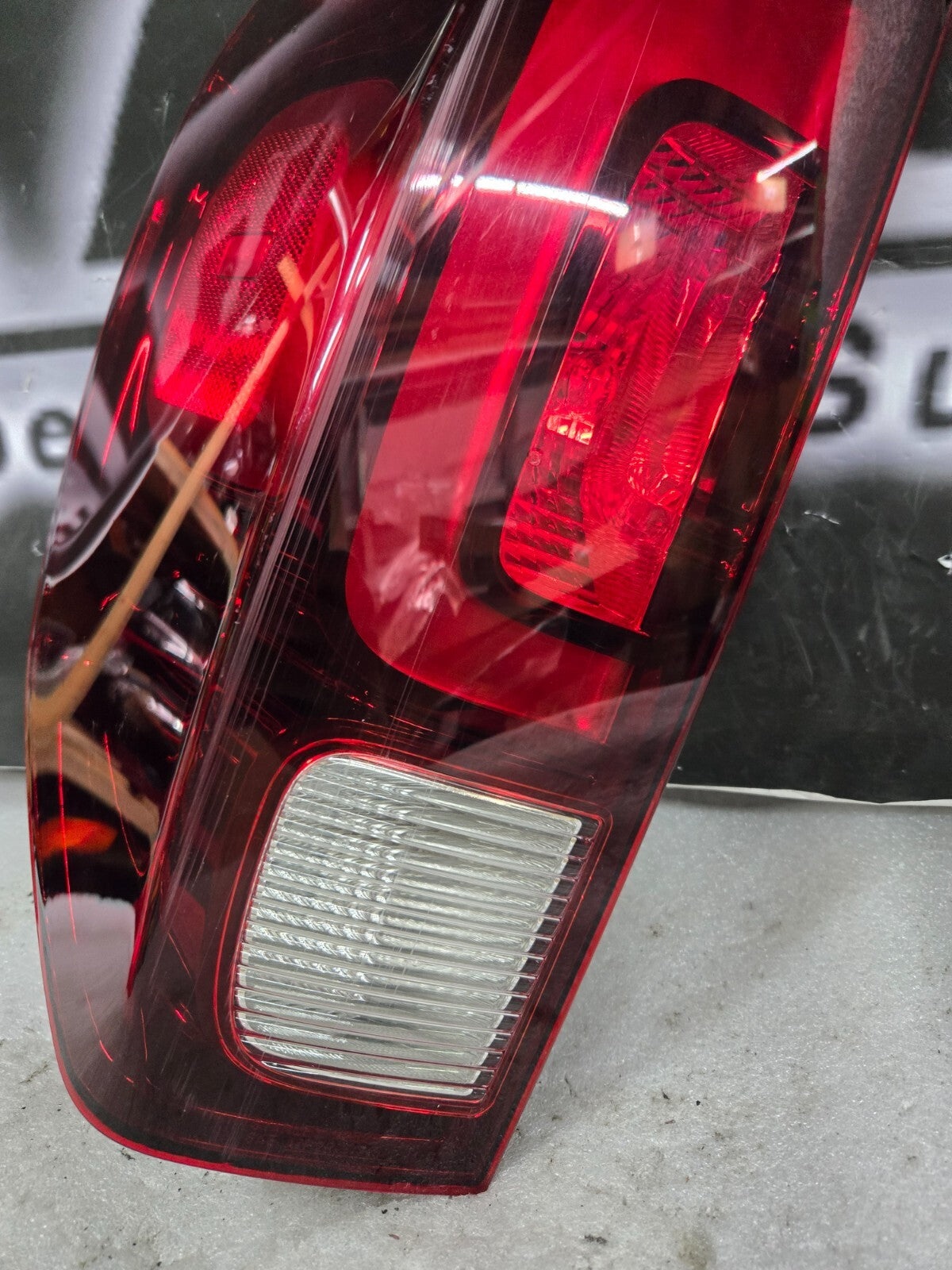 2017-2023 Honda Ridgeline - Taillight Assembly Left LH Driver 33550-T6Z-A03 OEM