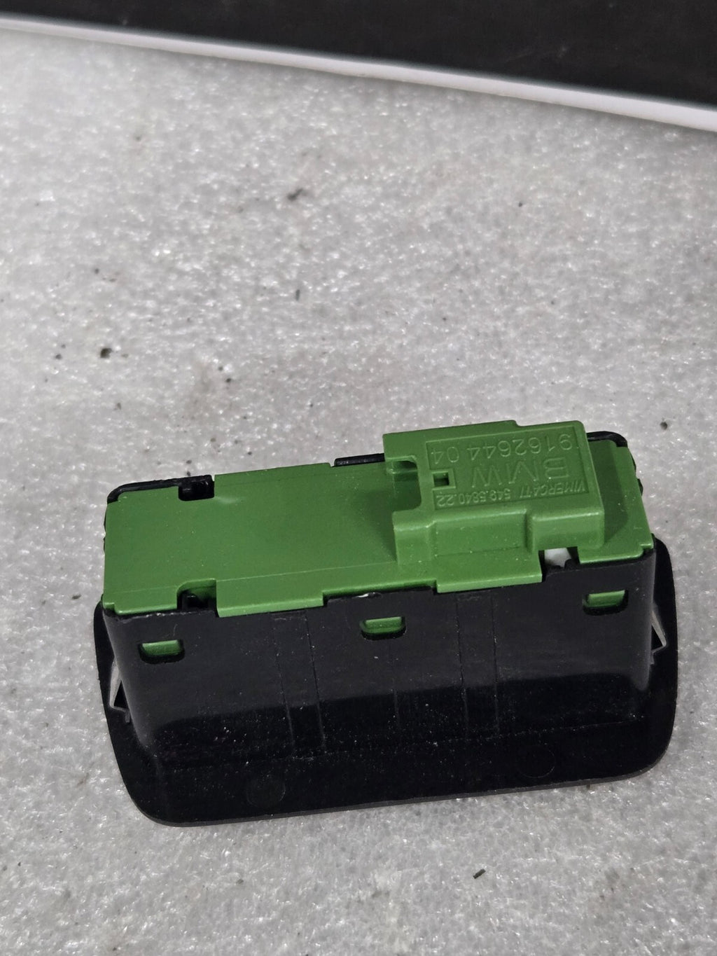2012-2016 BMW 650XI F13 COUPE FRONT CENTER LOCK SWITCH CONTROL BUTTON OEM