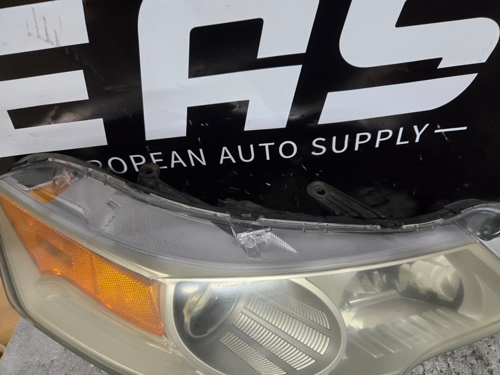 2009 2010 2011 Acura TL Sedan HID Xenon Headlight Right RH Passenger Side OEM