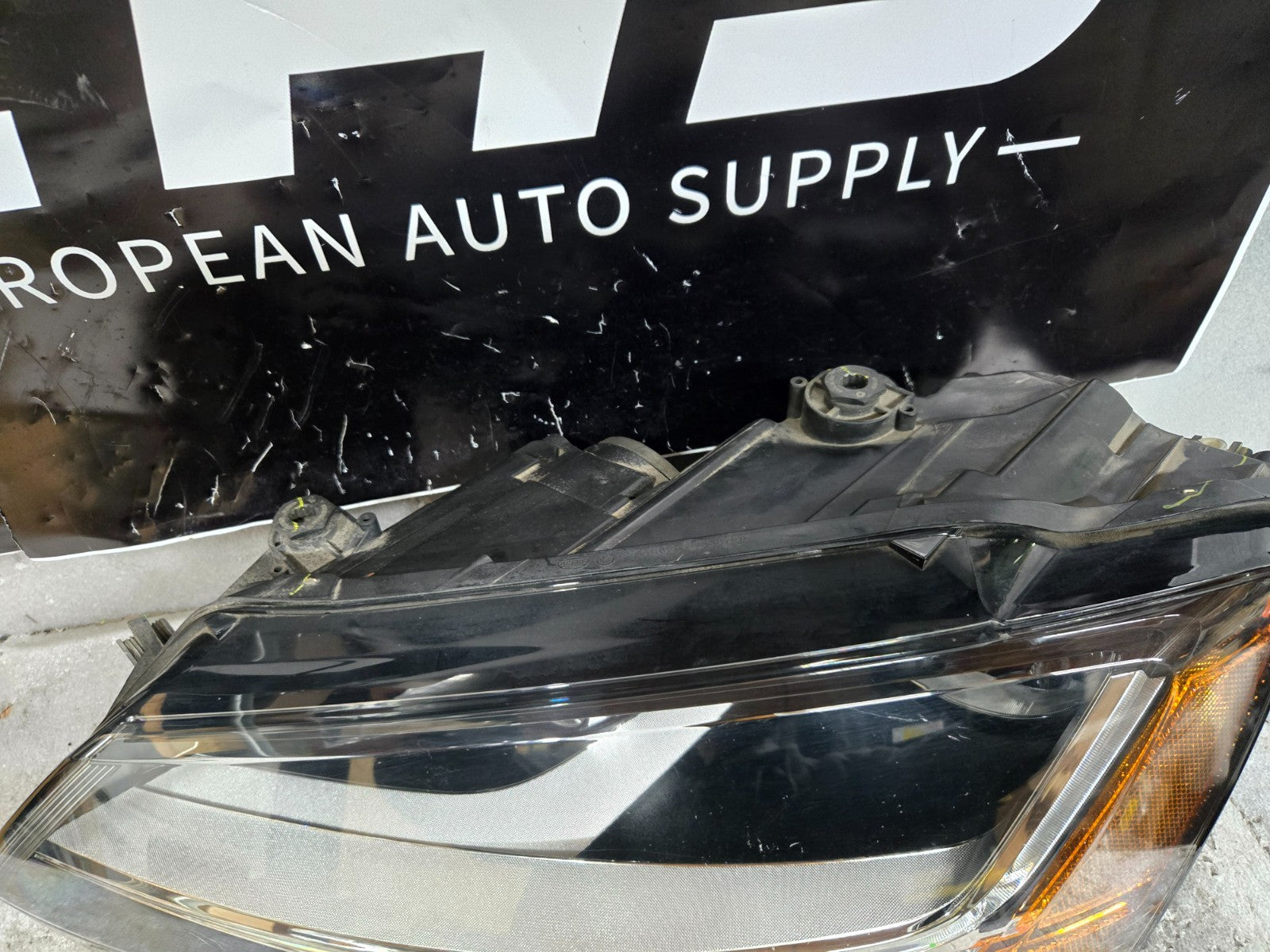 2017-2018 VW JETTA LEFT HALOGEN W/LED HEADLIGHT HEADLAMP GENUINE OEM 5C7941005J