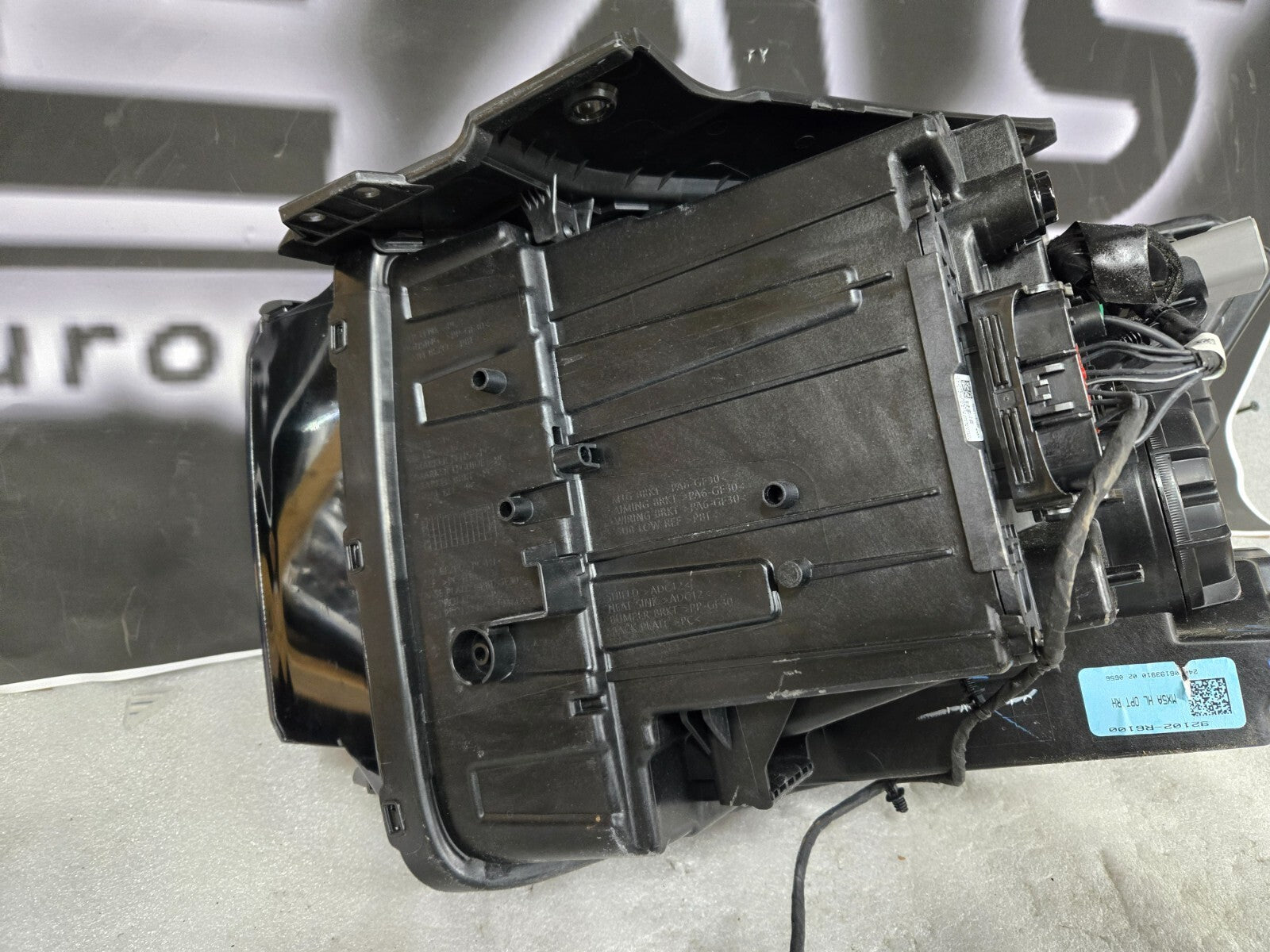 2024-2025 Hyundai Santa Fe Full LED Headlight Right Passenger RH OEM 92102-R6100